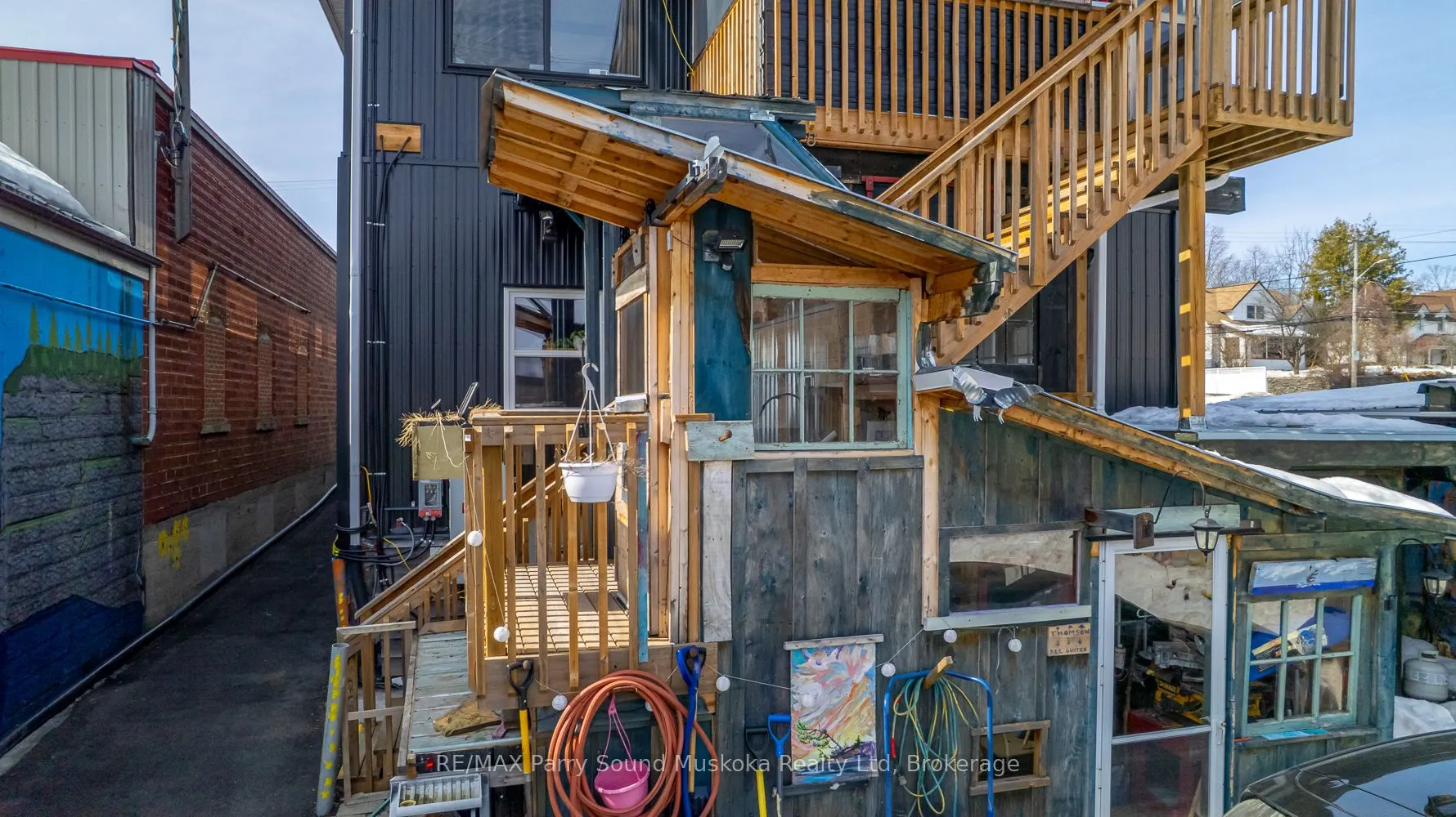 47 Gibson Street