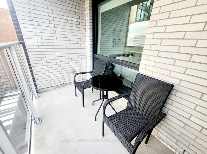 340 Queen Street, #1009