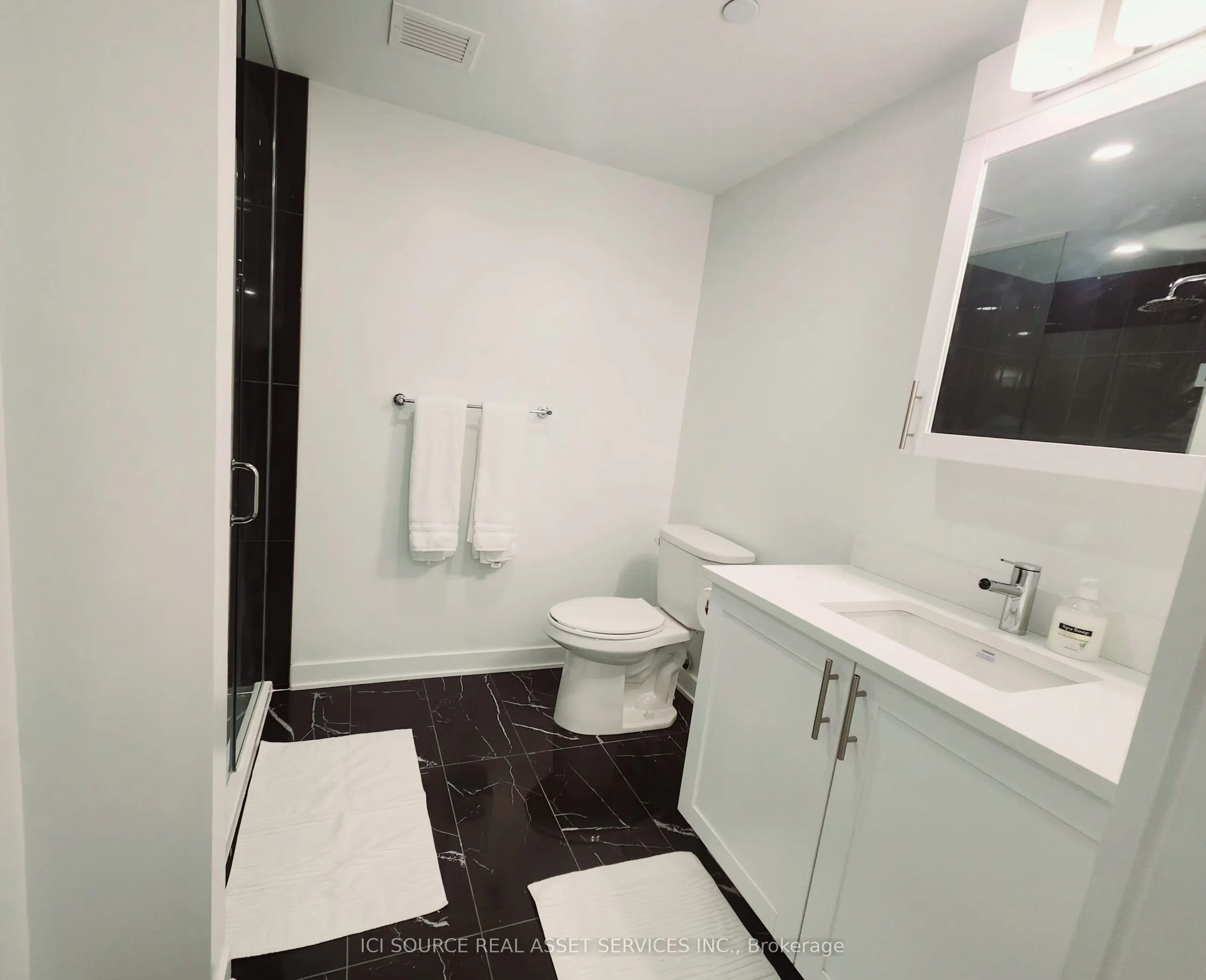 340 Queen Street, #1009