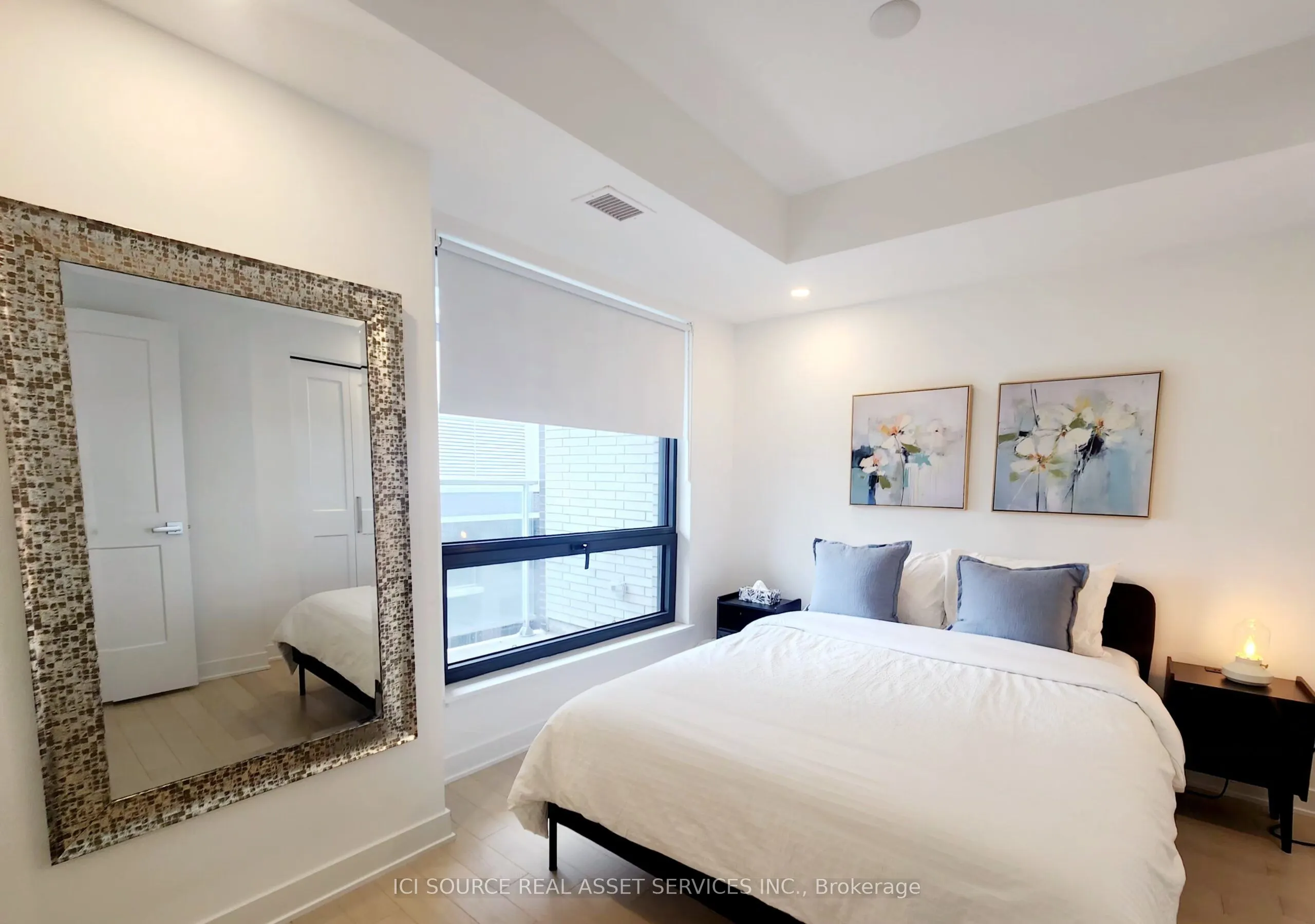 340 Queen Street, #1009