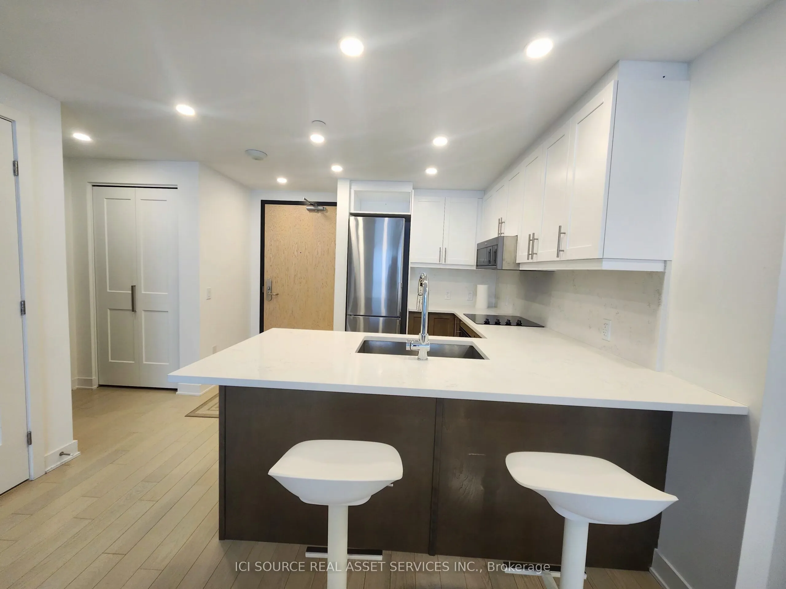 340 Queen Street, #1009