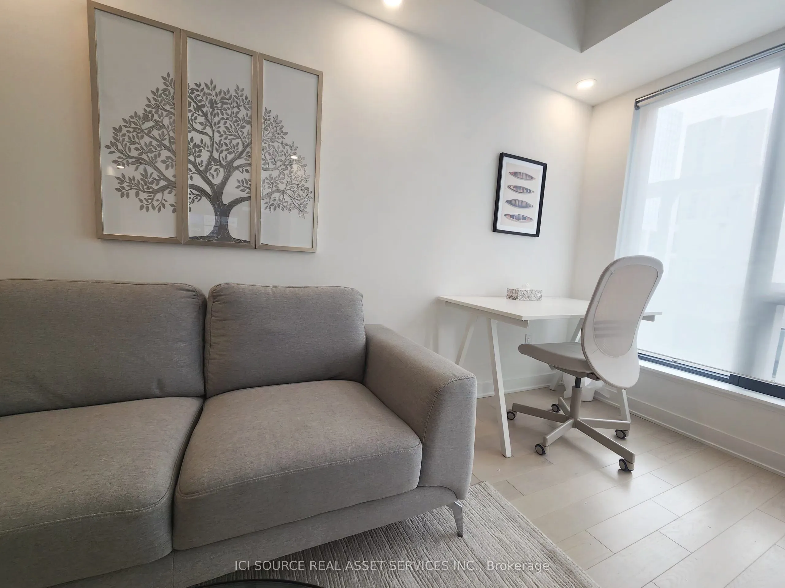 340 Queen Street, #1009