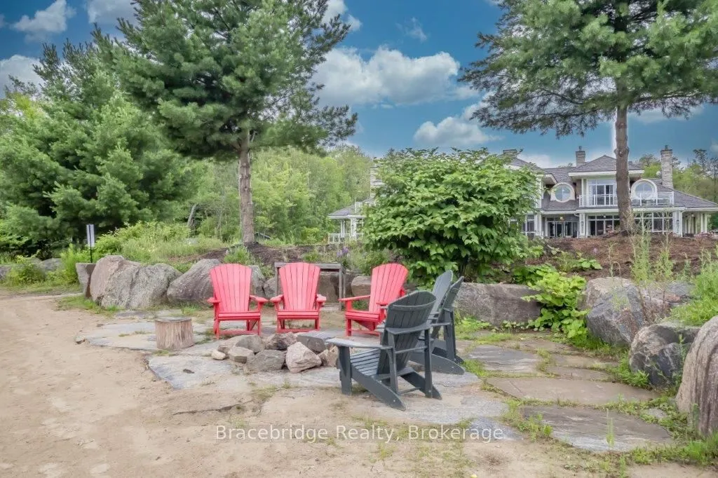 1869 Muskoka 118 Road W, #L201-A2