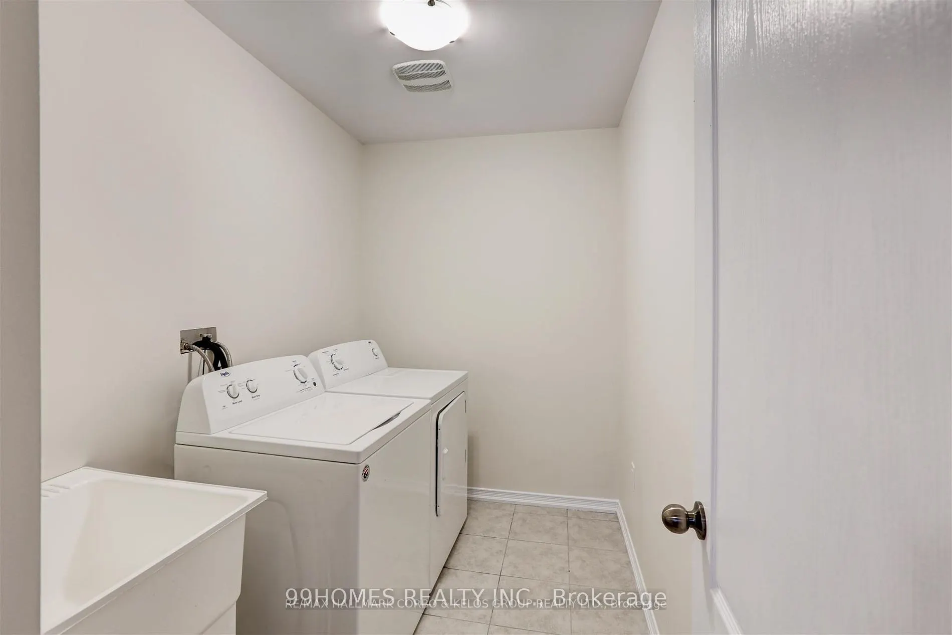 7766 Hackberry Trail