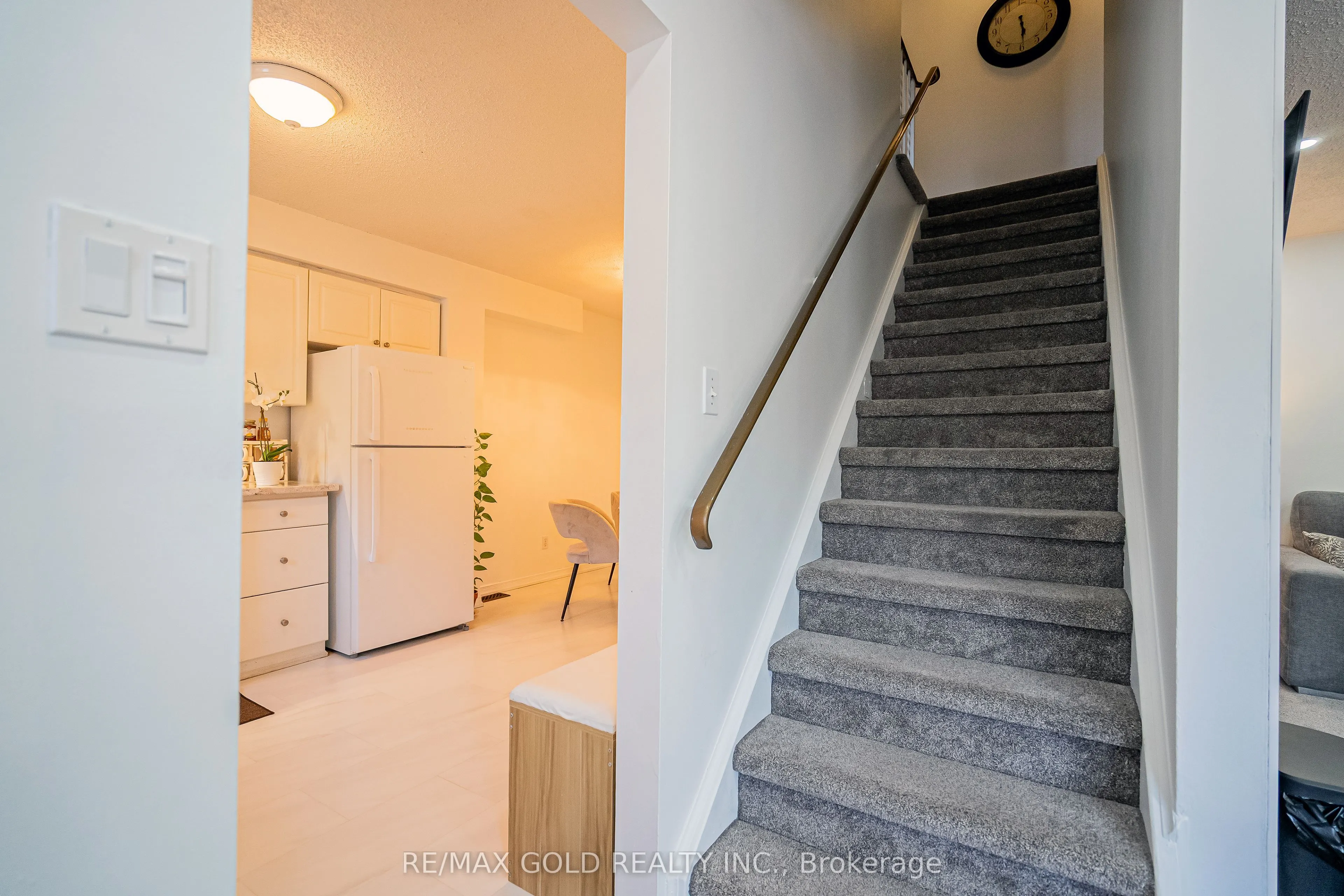 445 Pioneer Drive, #4