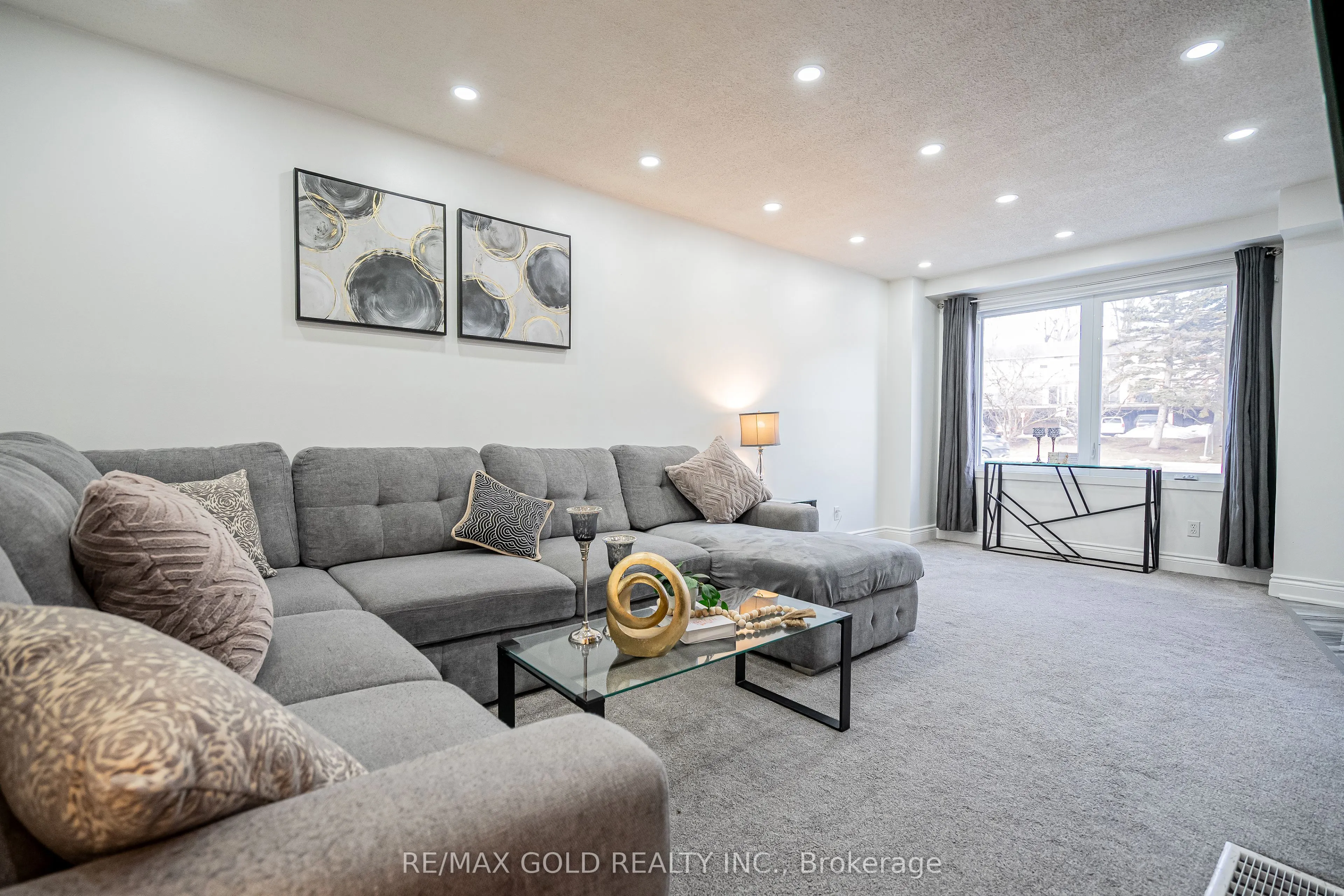 445 Pioneer Drive, #4