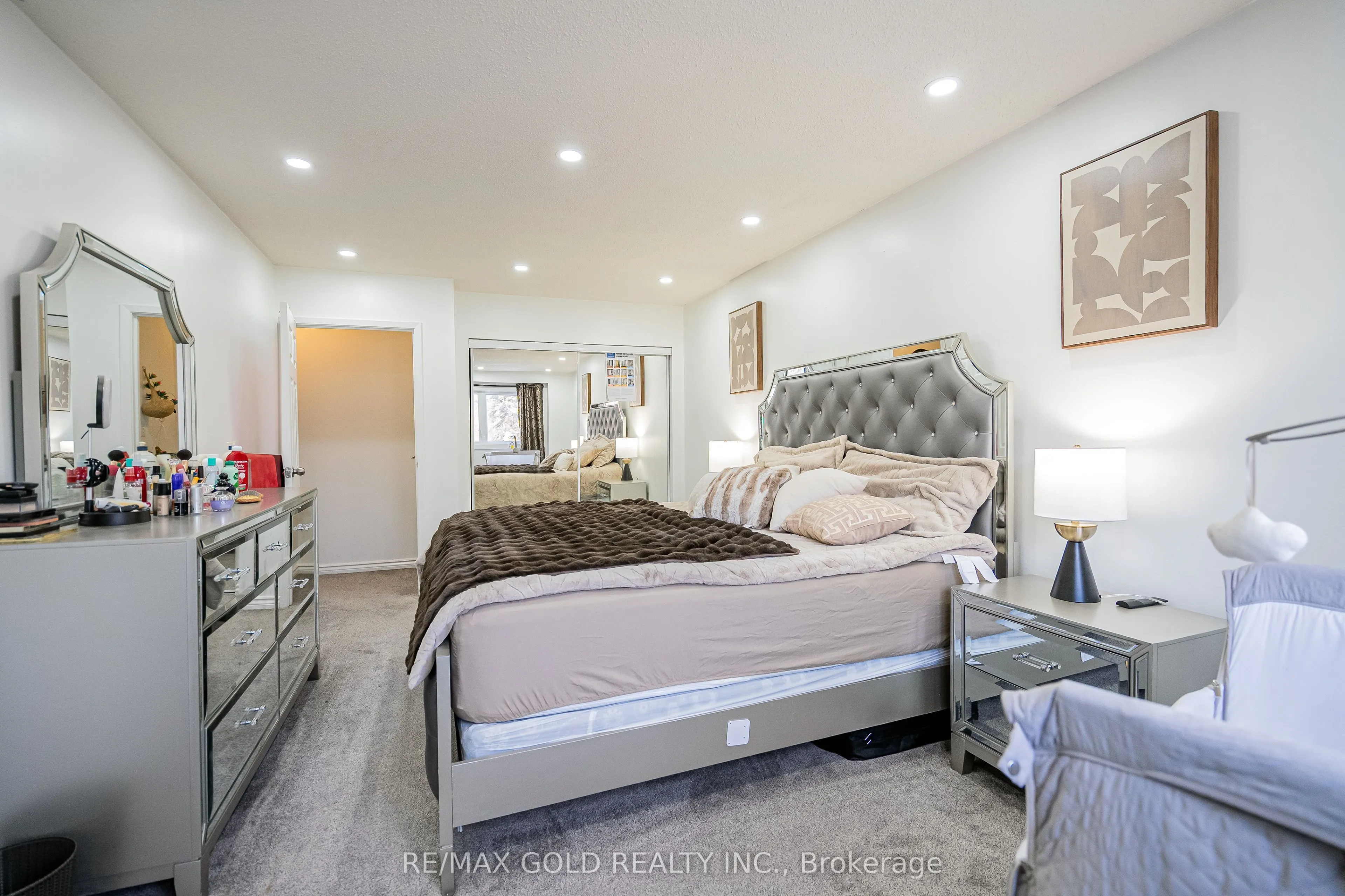 445 Pioneer Drive, #4