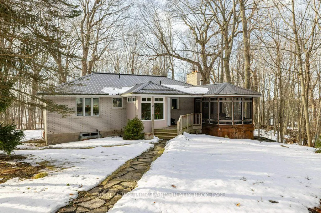 12 Oriole Lane E