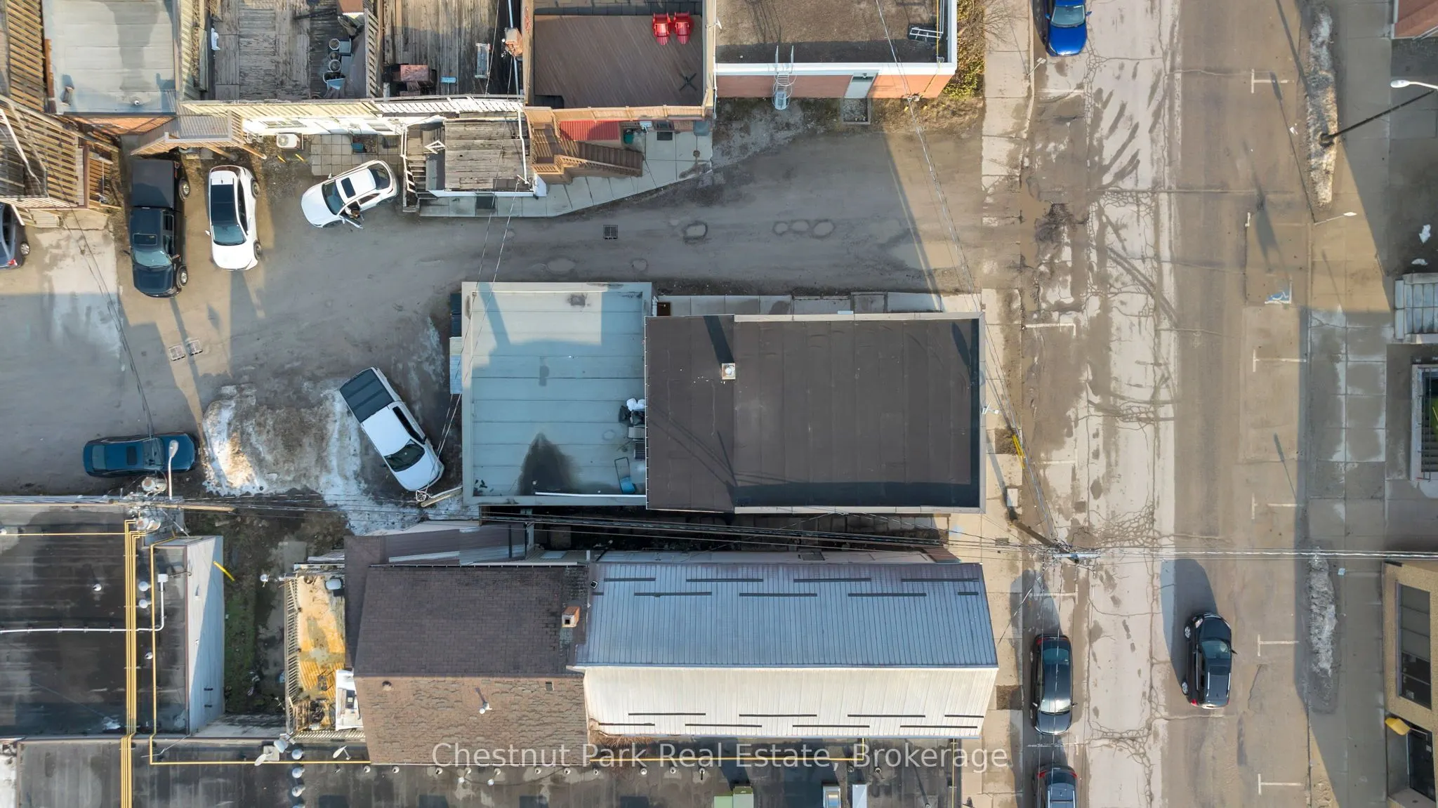 16 Trowbridge Street W