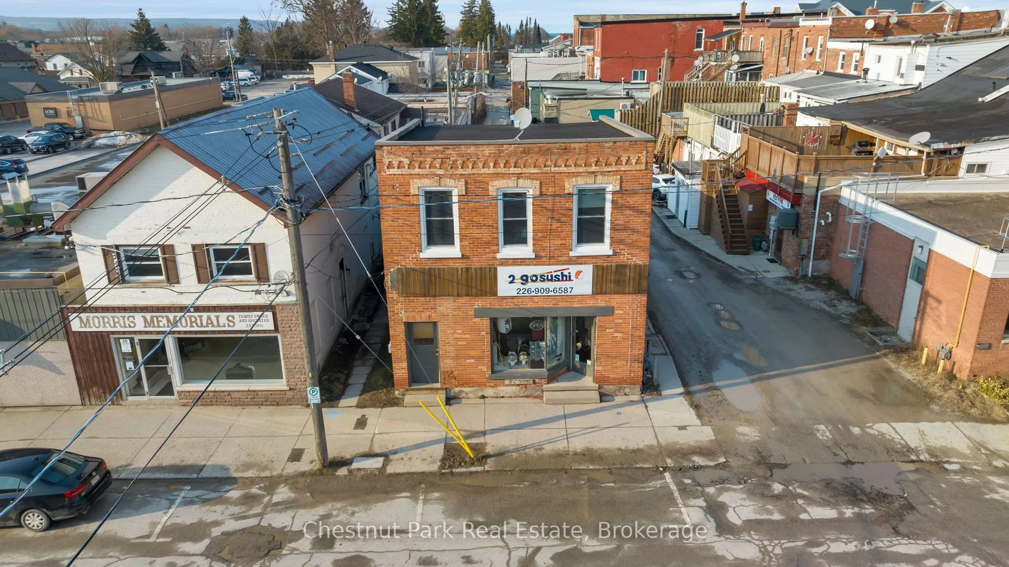 16 Trowbridge Street W