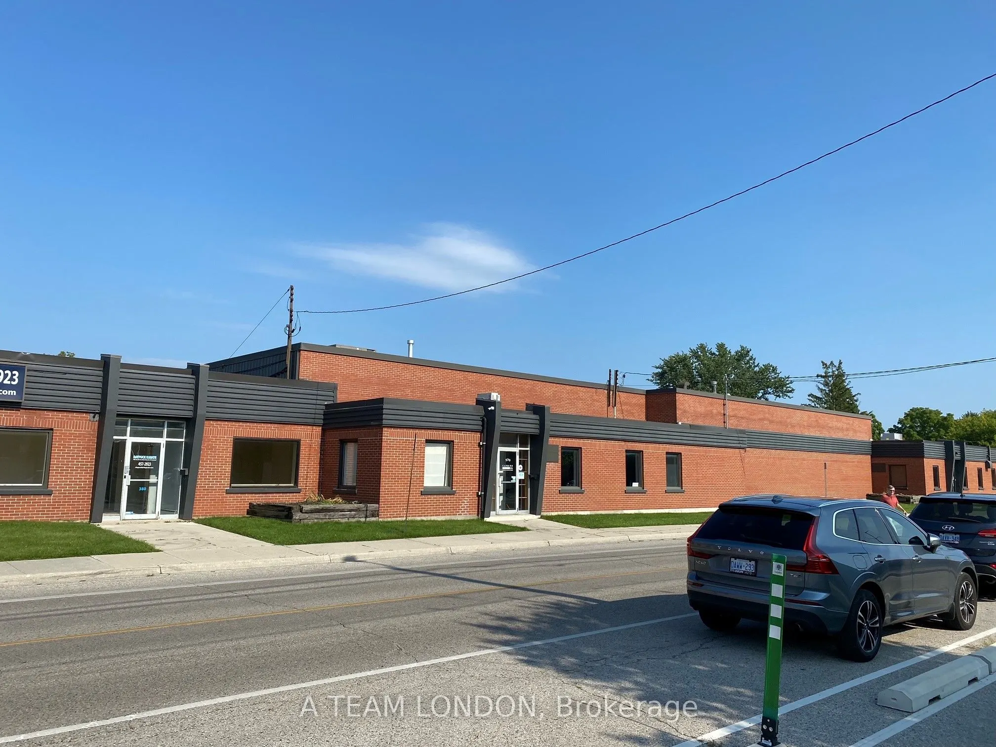 360-370 Saskatoon Street, #Unit 1