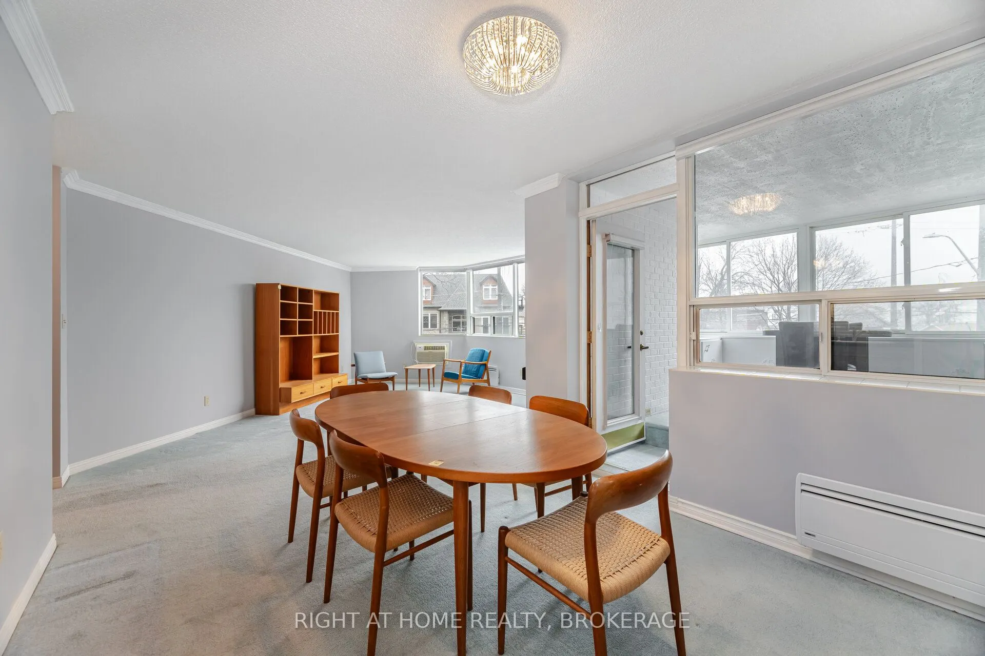 166 Mountain Park Avenue, #201