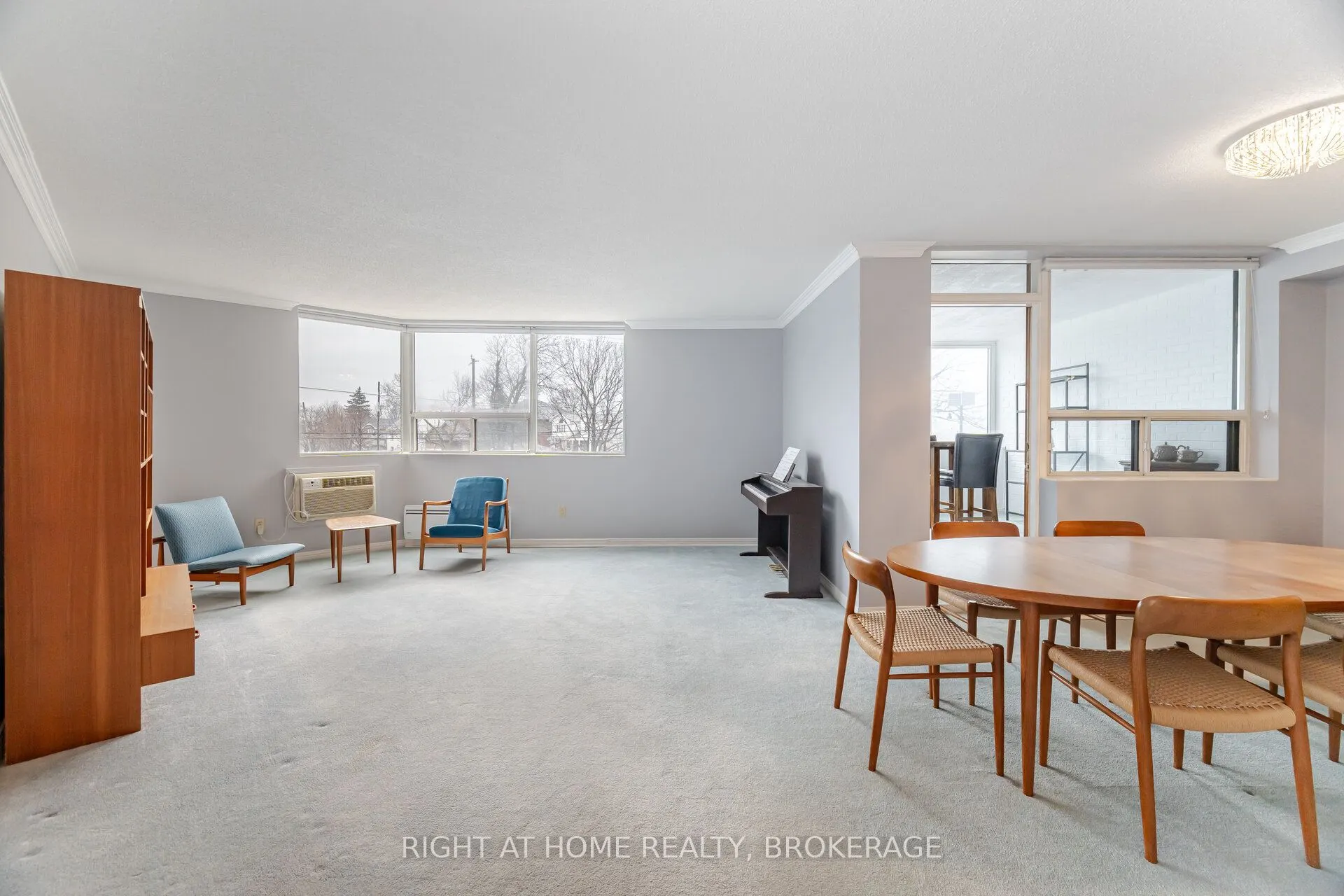 166 Mountain Park Avenue, #201