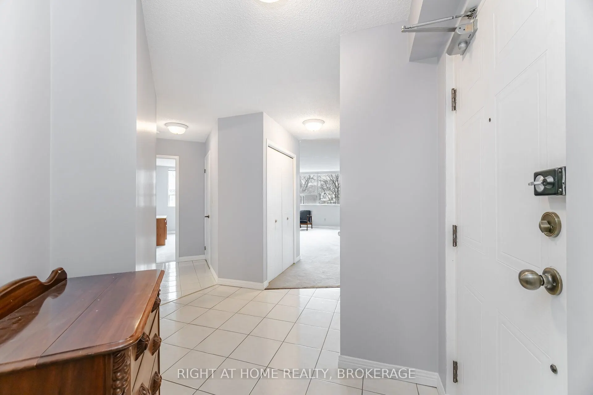 166 Mountain Park Avenue, #201