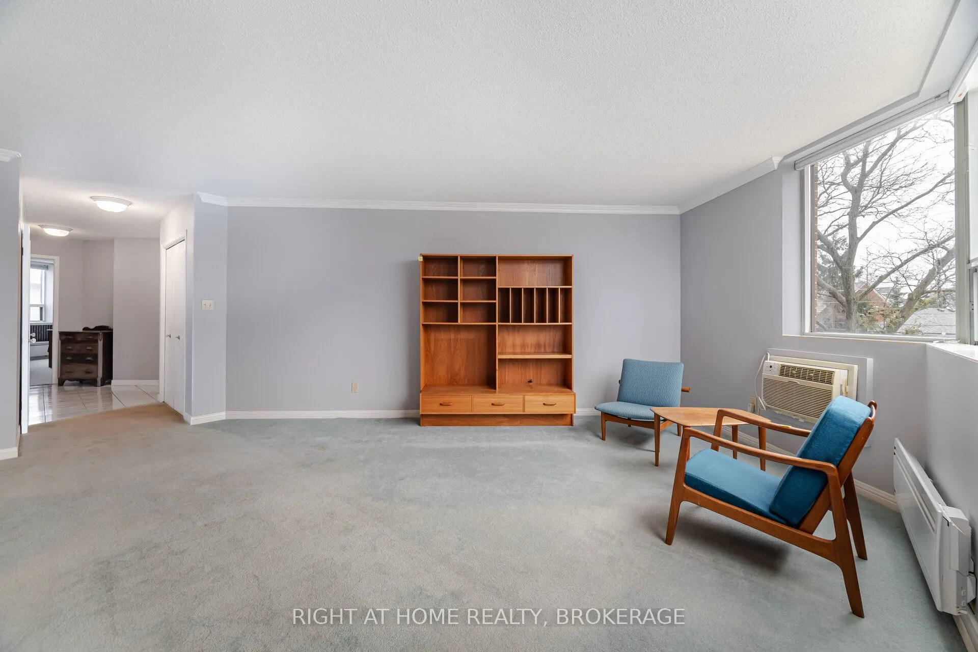 166 Mountain Park Avenue, #201
