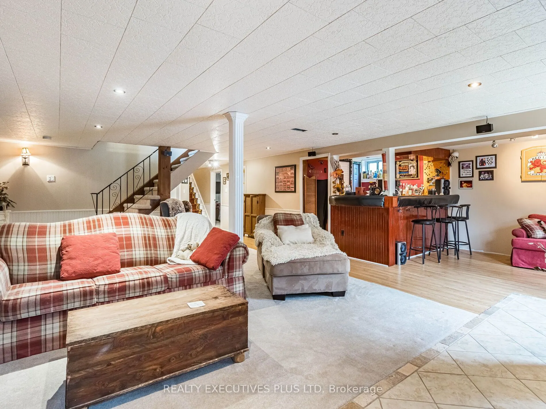 936125 AIRPORT Road
