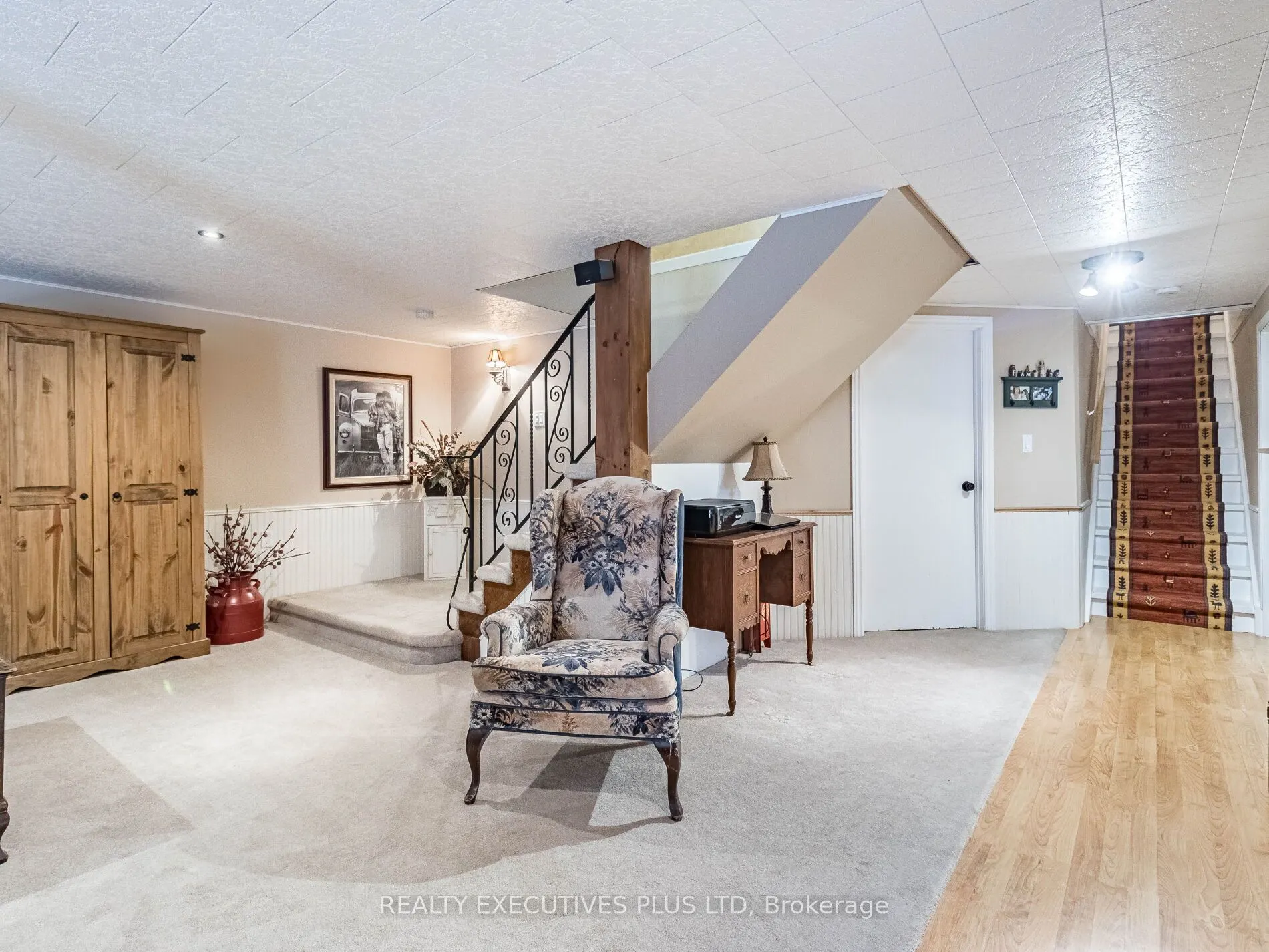 936125 AIRPORT Road