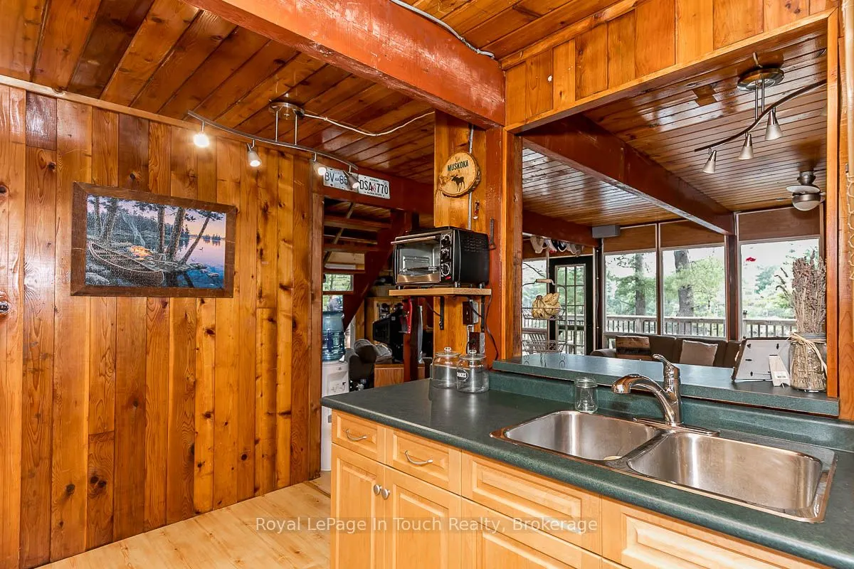4 Severn River Shore