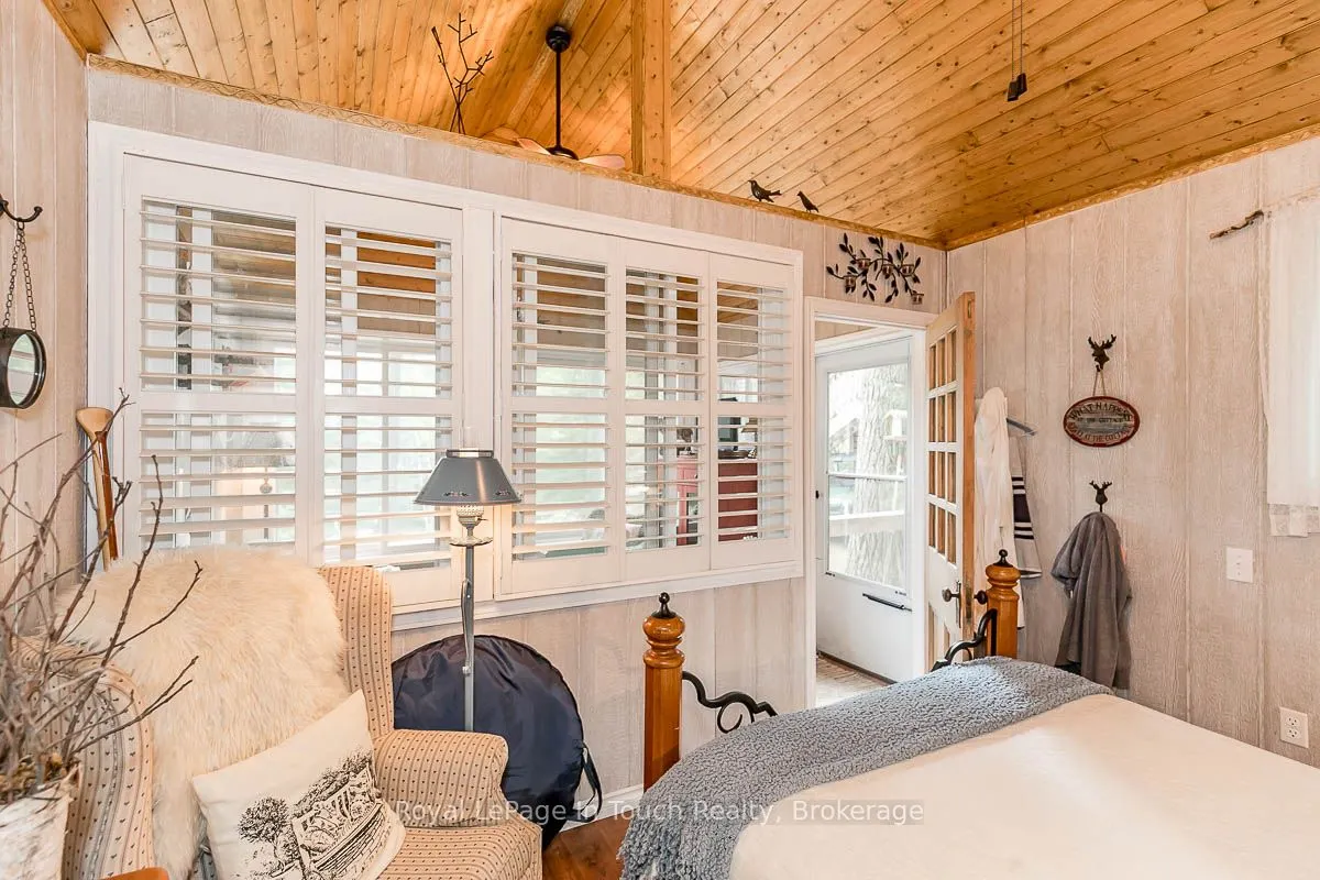 4 Severn River Shore