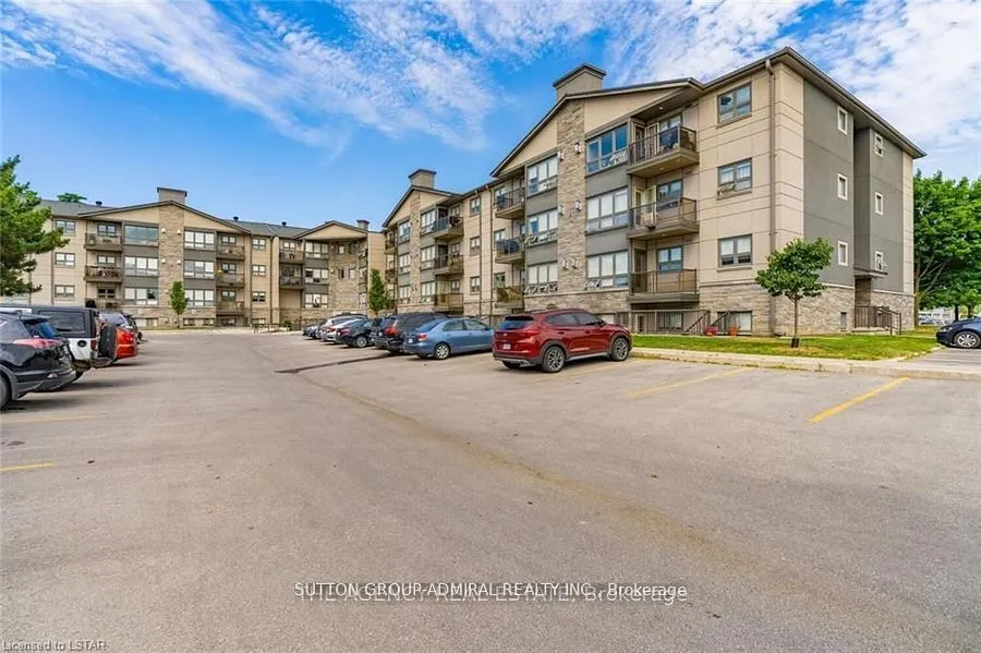 5 Jacksway Crescent, #108