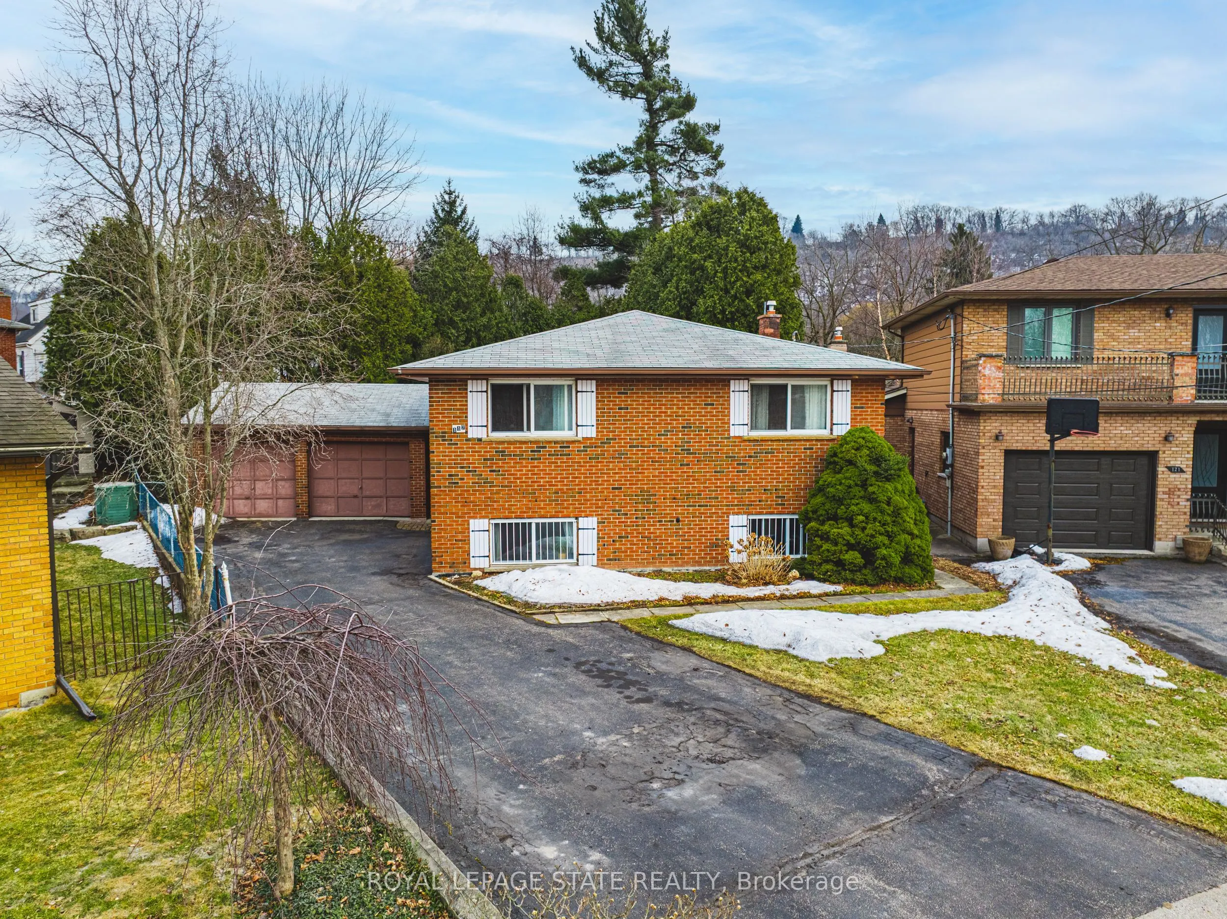 117 Iona Avenue