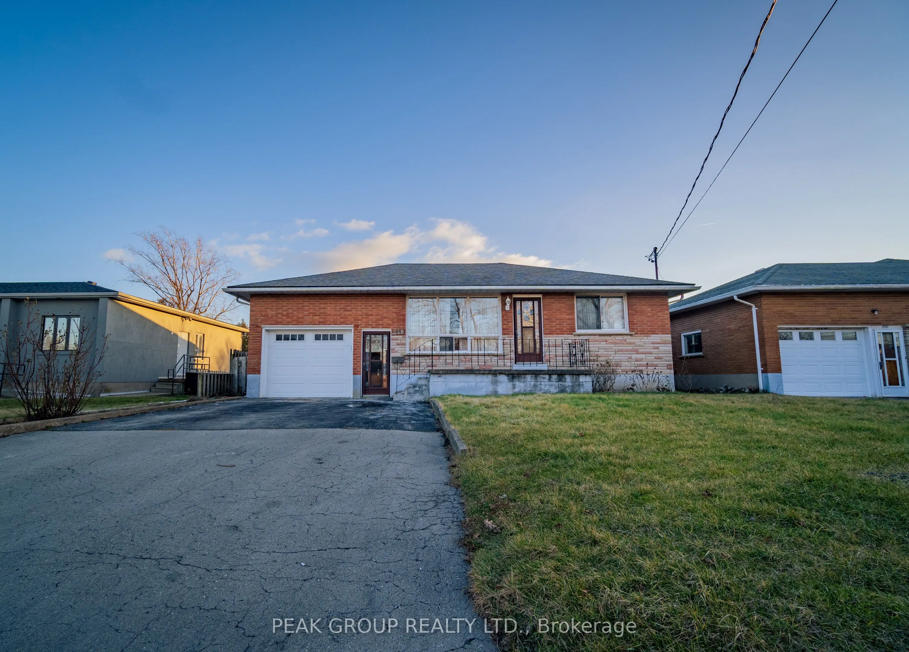 248 BERTIE Street, #UPPER