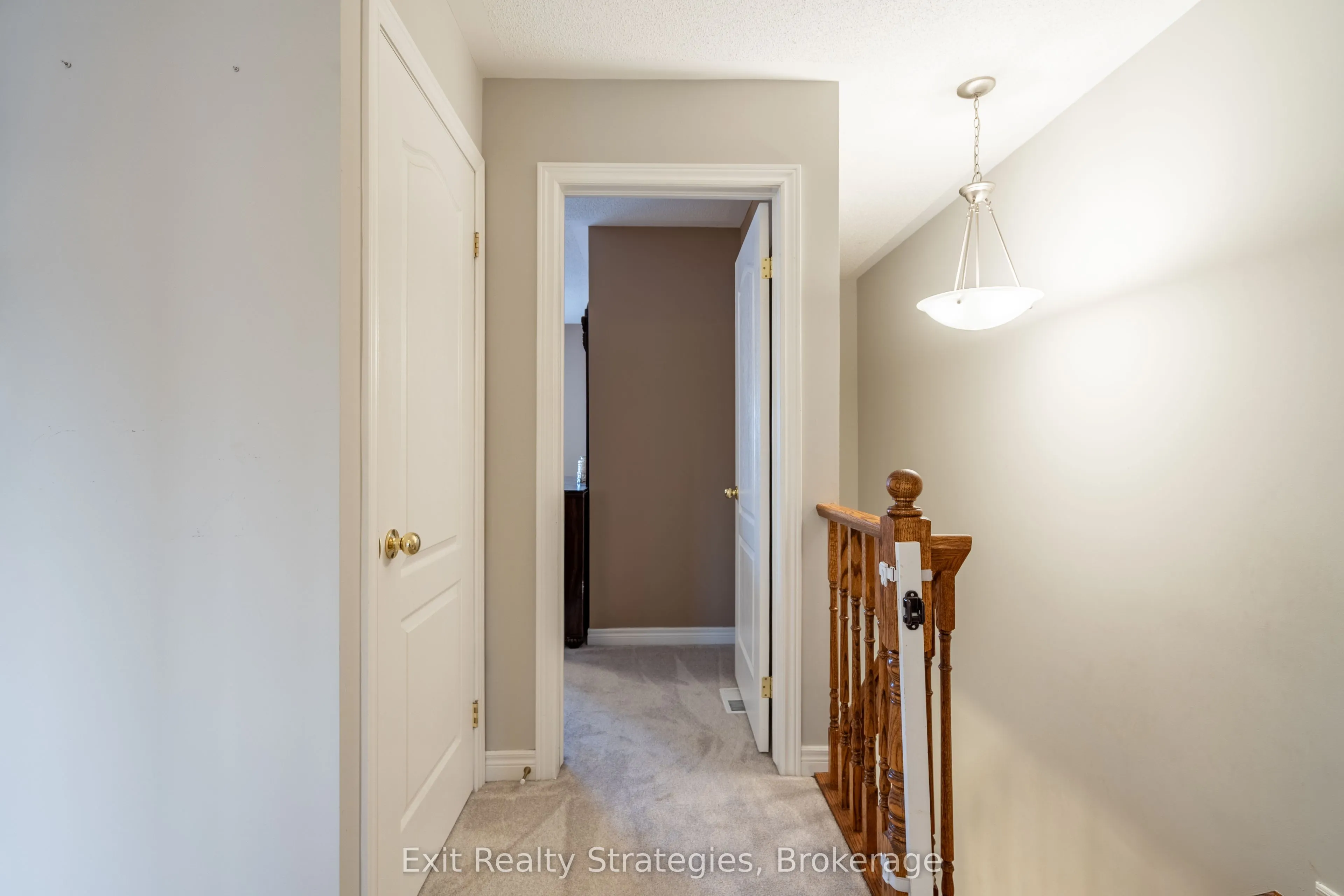 15 Marina Point Crescent