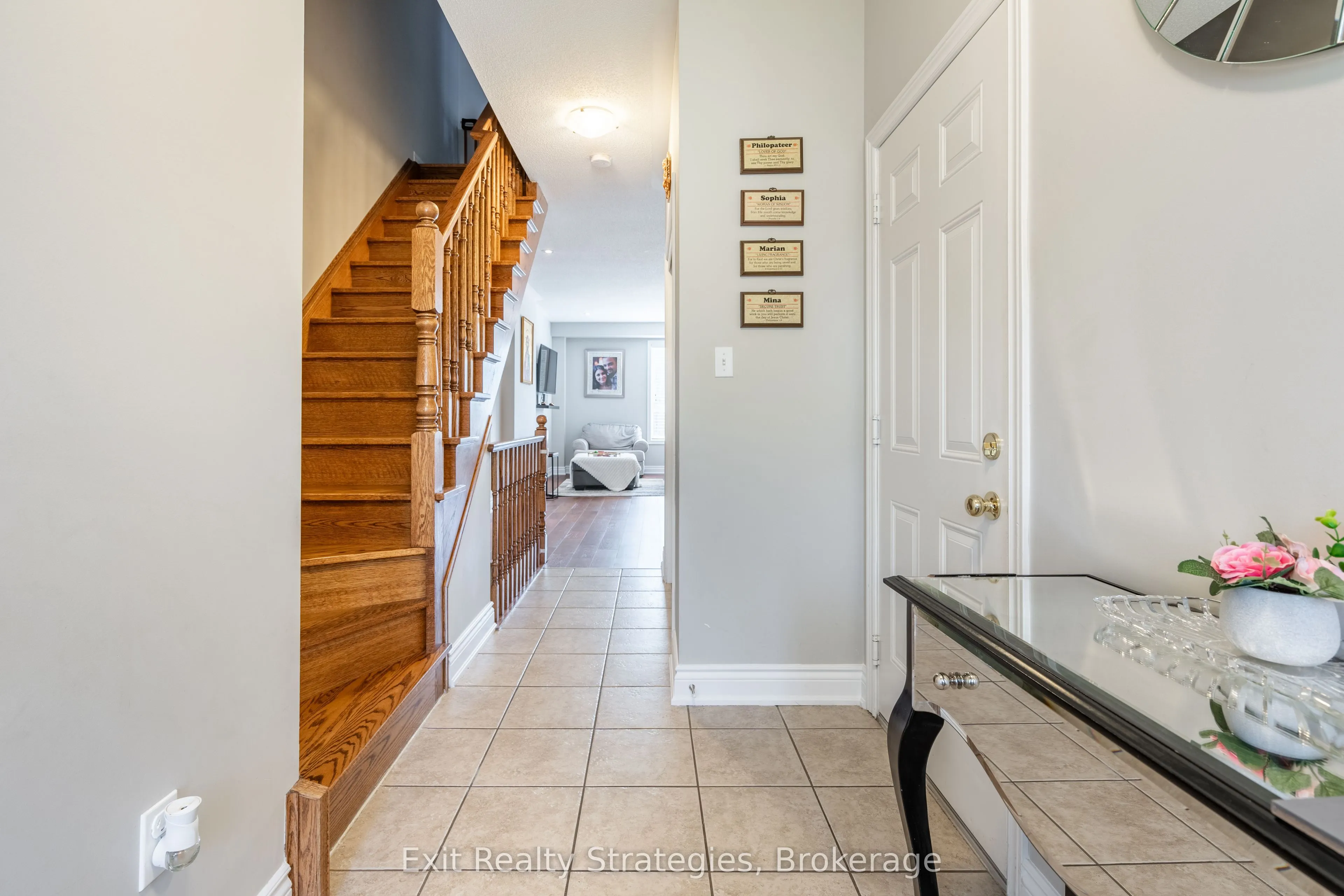 15 Marina Point Crescent