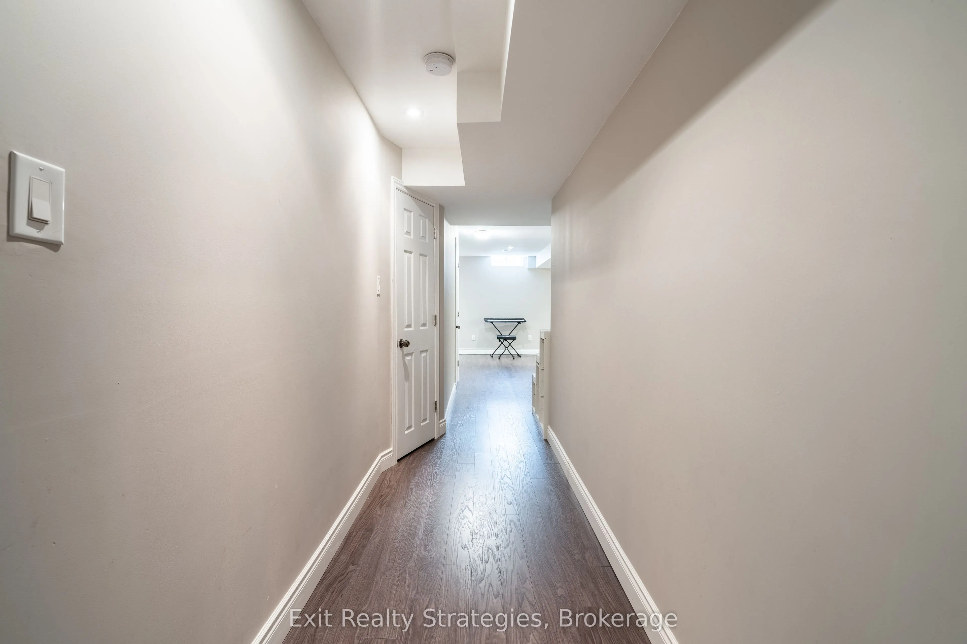 15 Marina Point Crescent