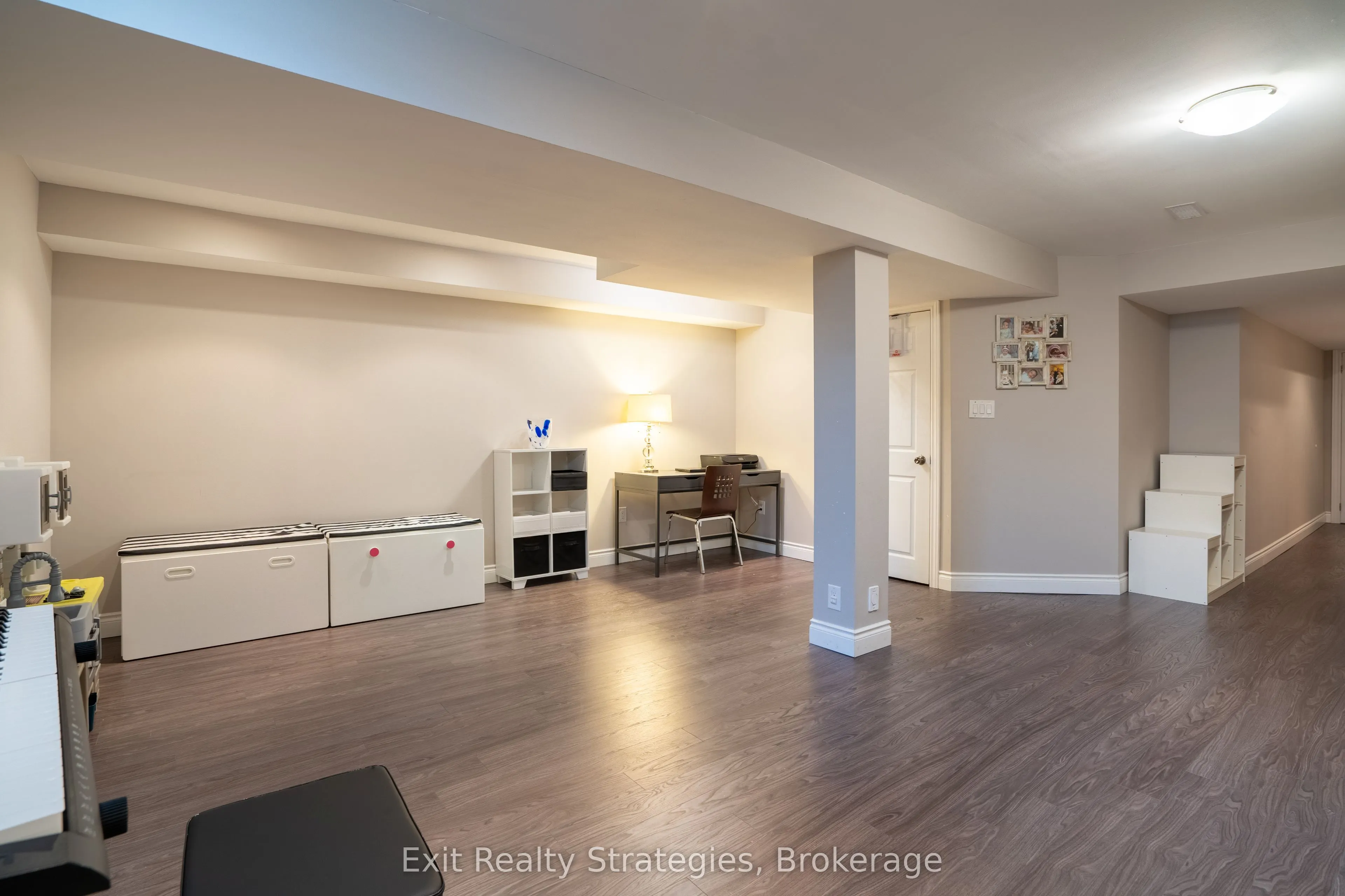 15 Marina Point Crescent