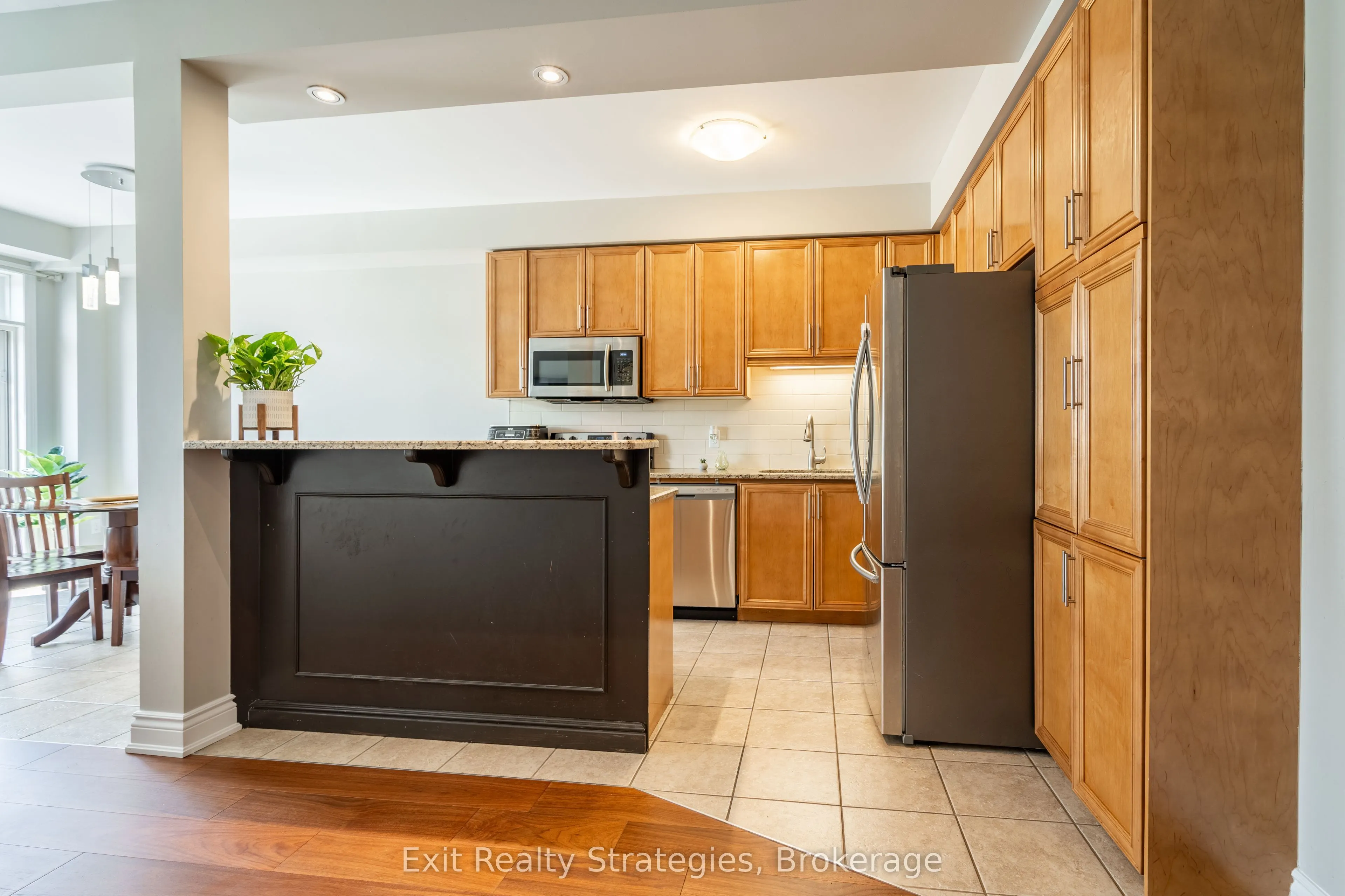 15 Marina Point Crescent