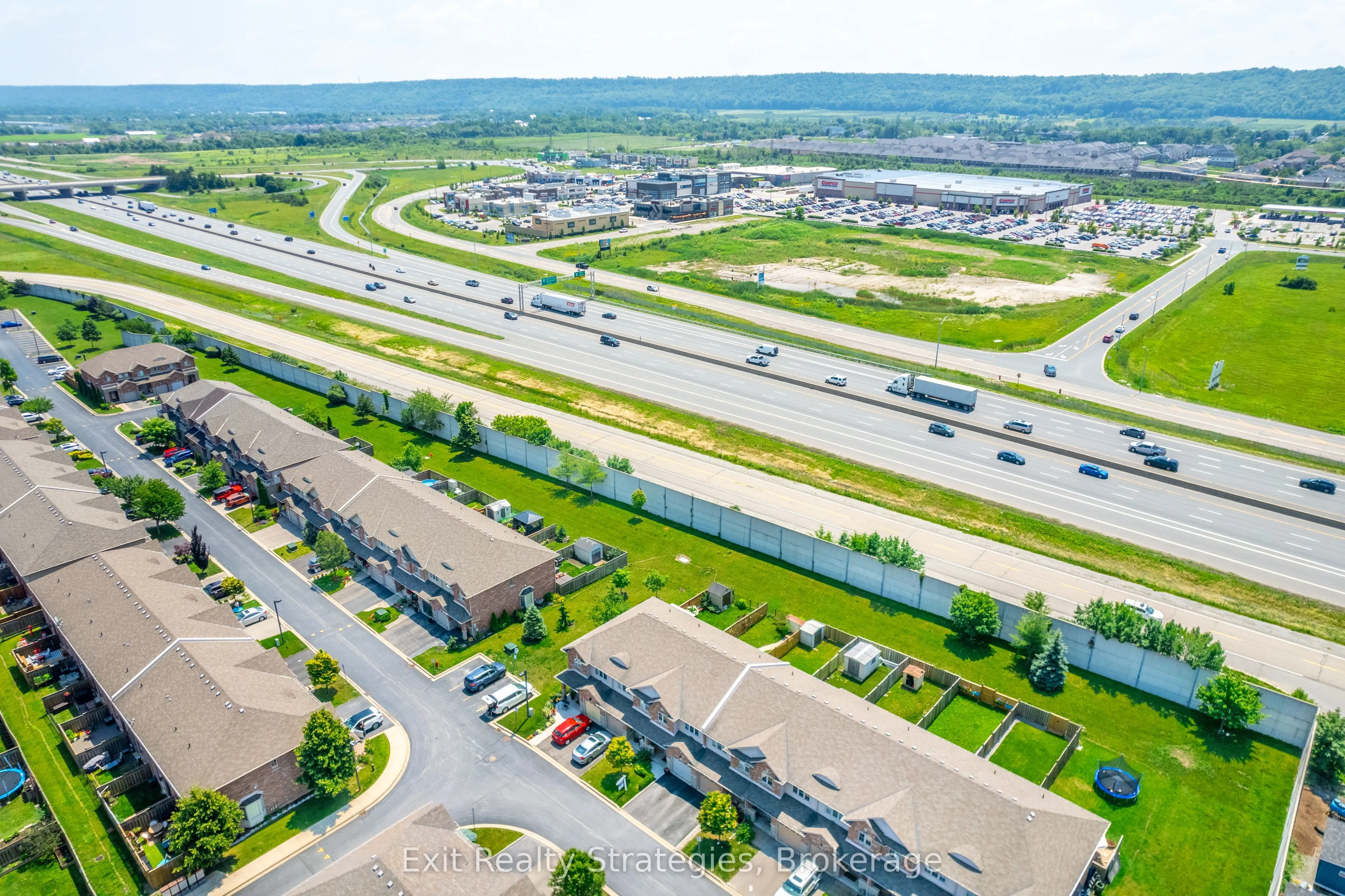 15 Marina Point Crescent