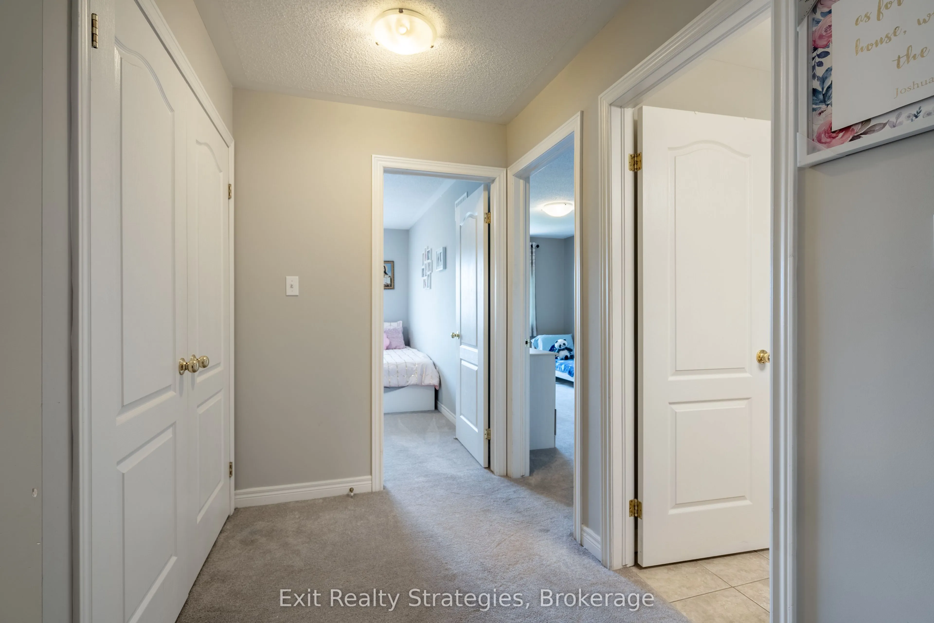 15 Marina Point Crescent