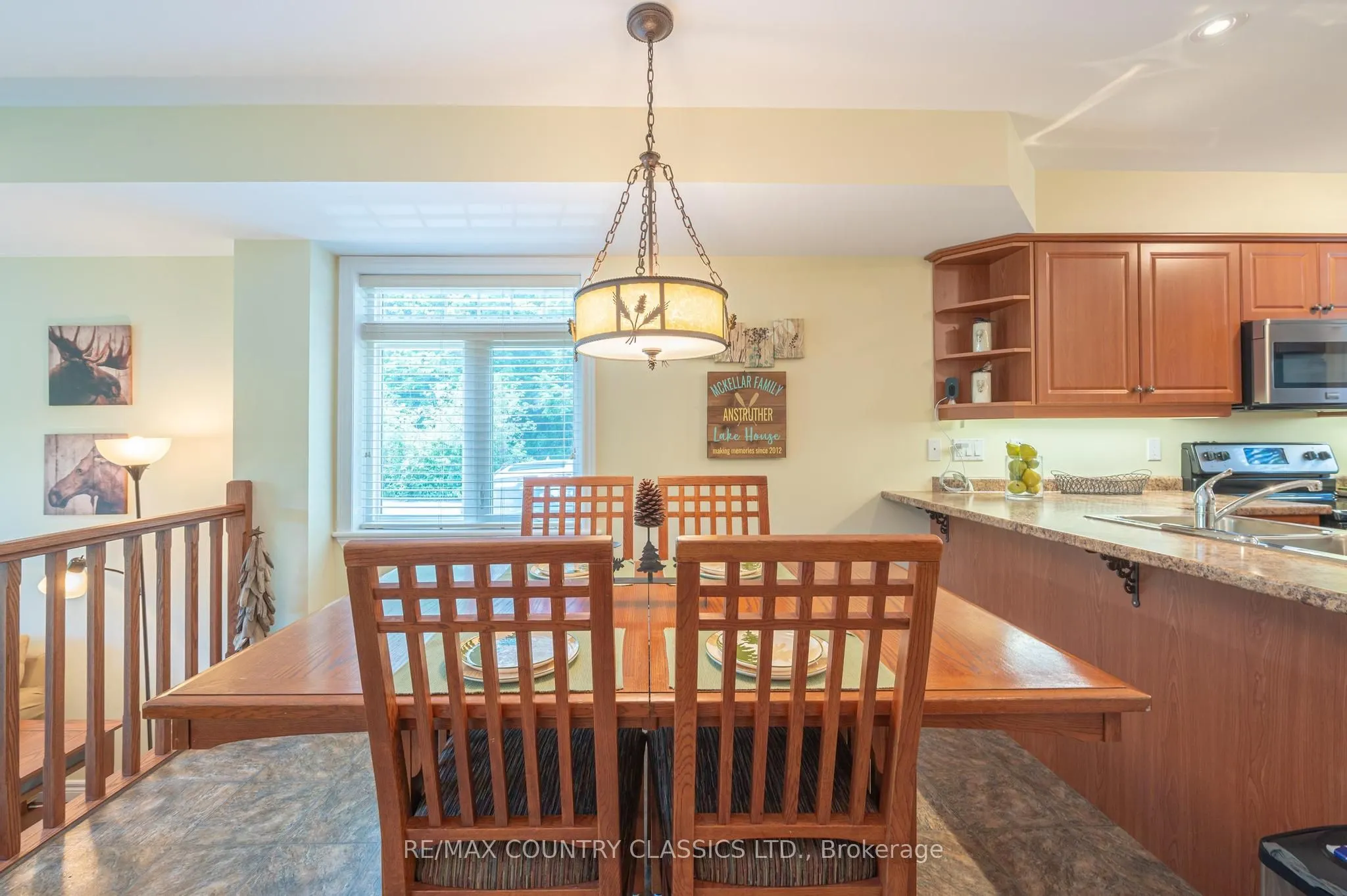 1579 Anstruther Lake Road, #1