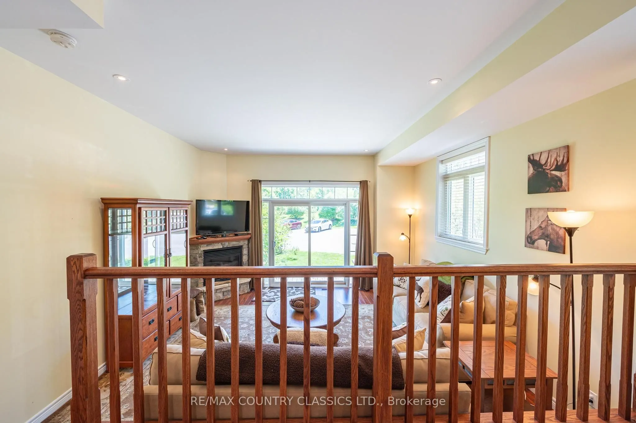1579 Anstruther Lake Road, #1