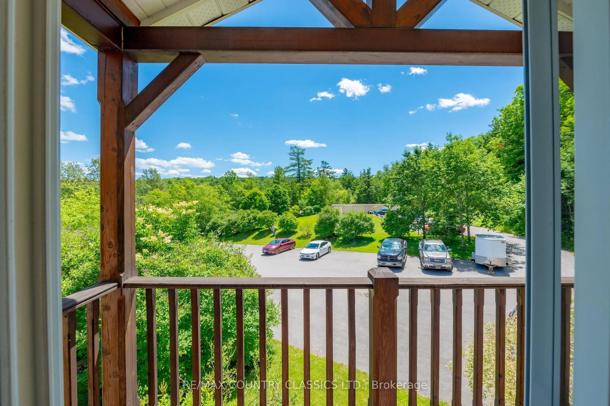 1579 Anstruther Lake Road, #1