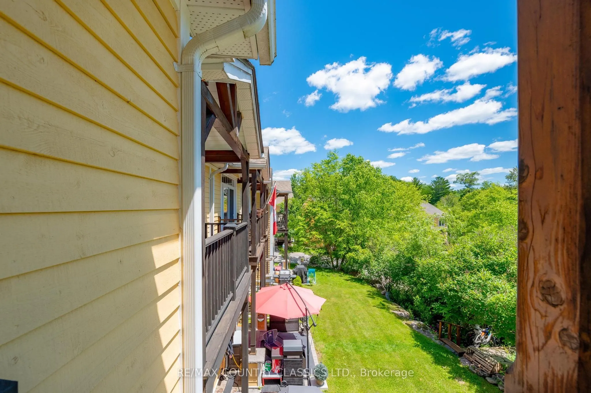 1579 Anstruther Lake Road, #1