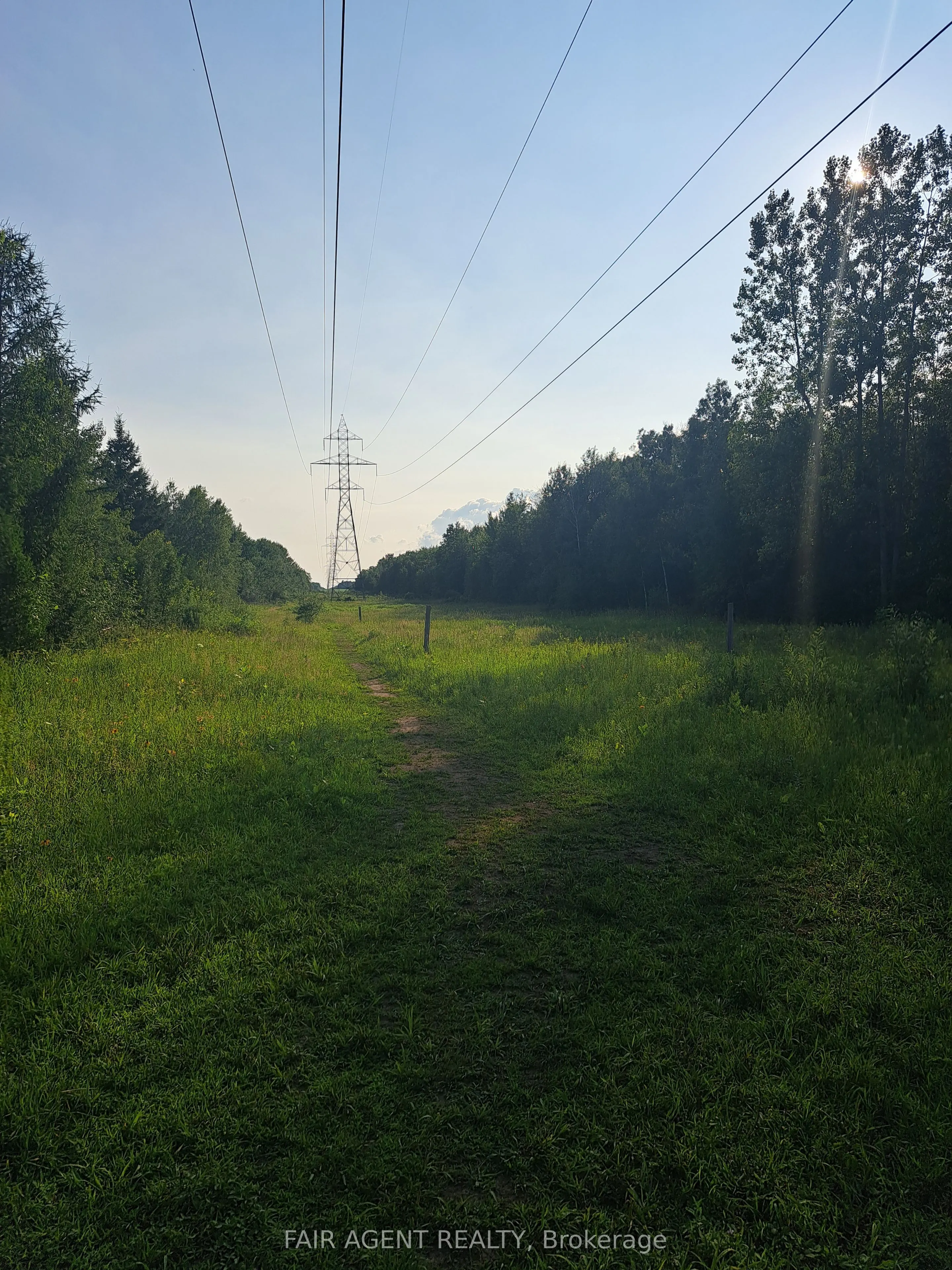 PT LT16 North Lunenburg Road W