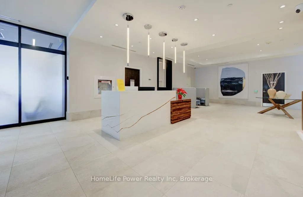 385 Winston Road, #806