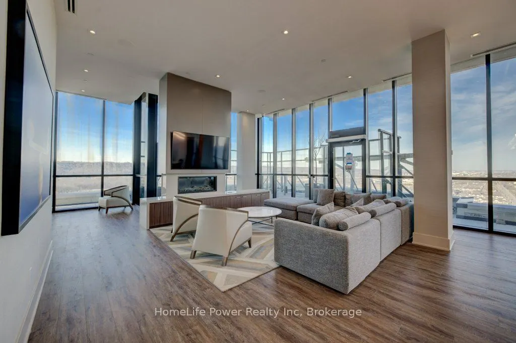 385 Winston Road, #806