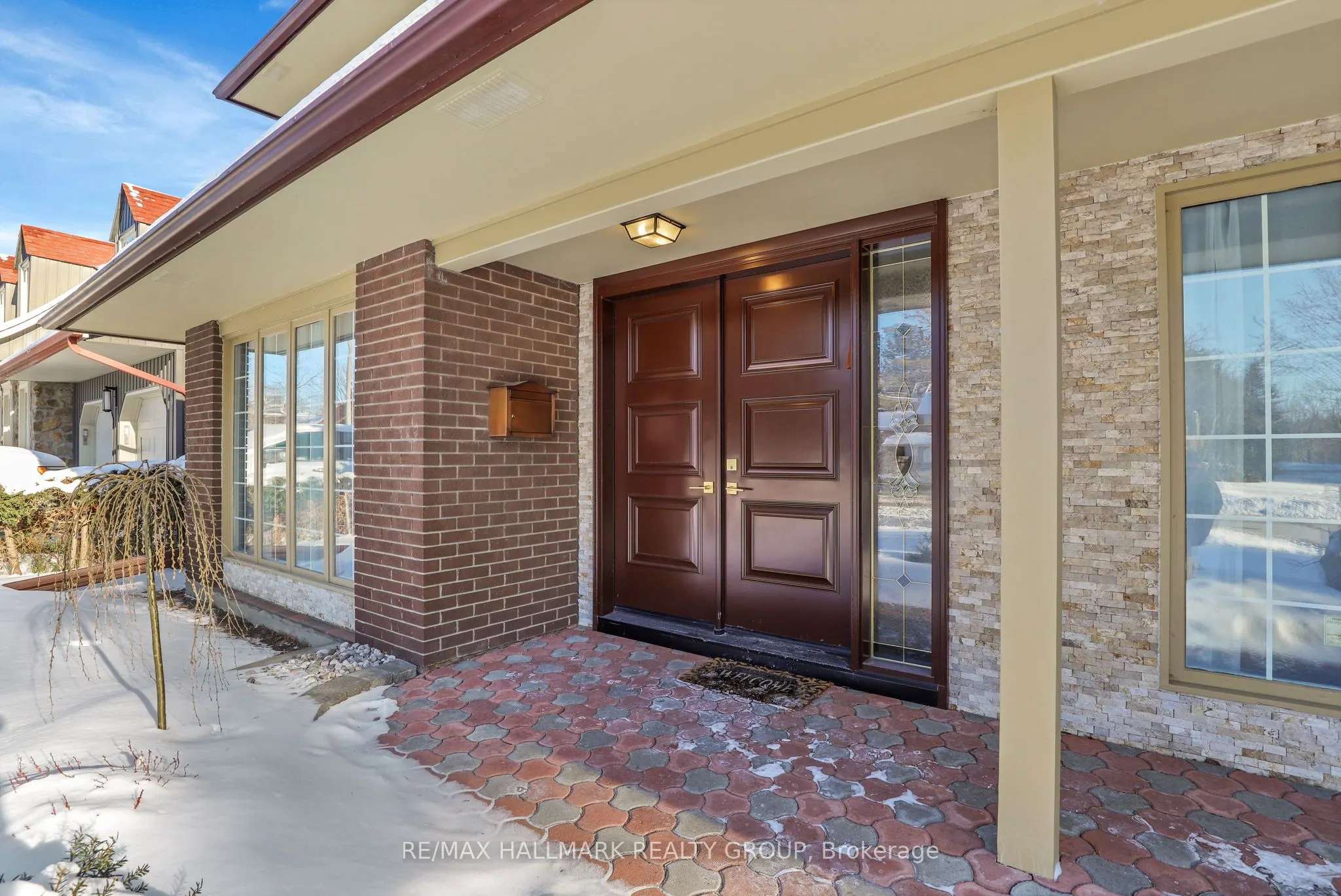 1712 Playfair Drive