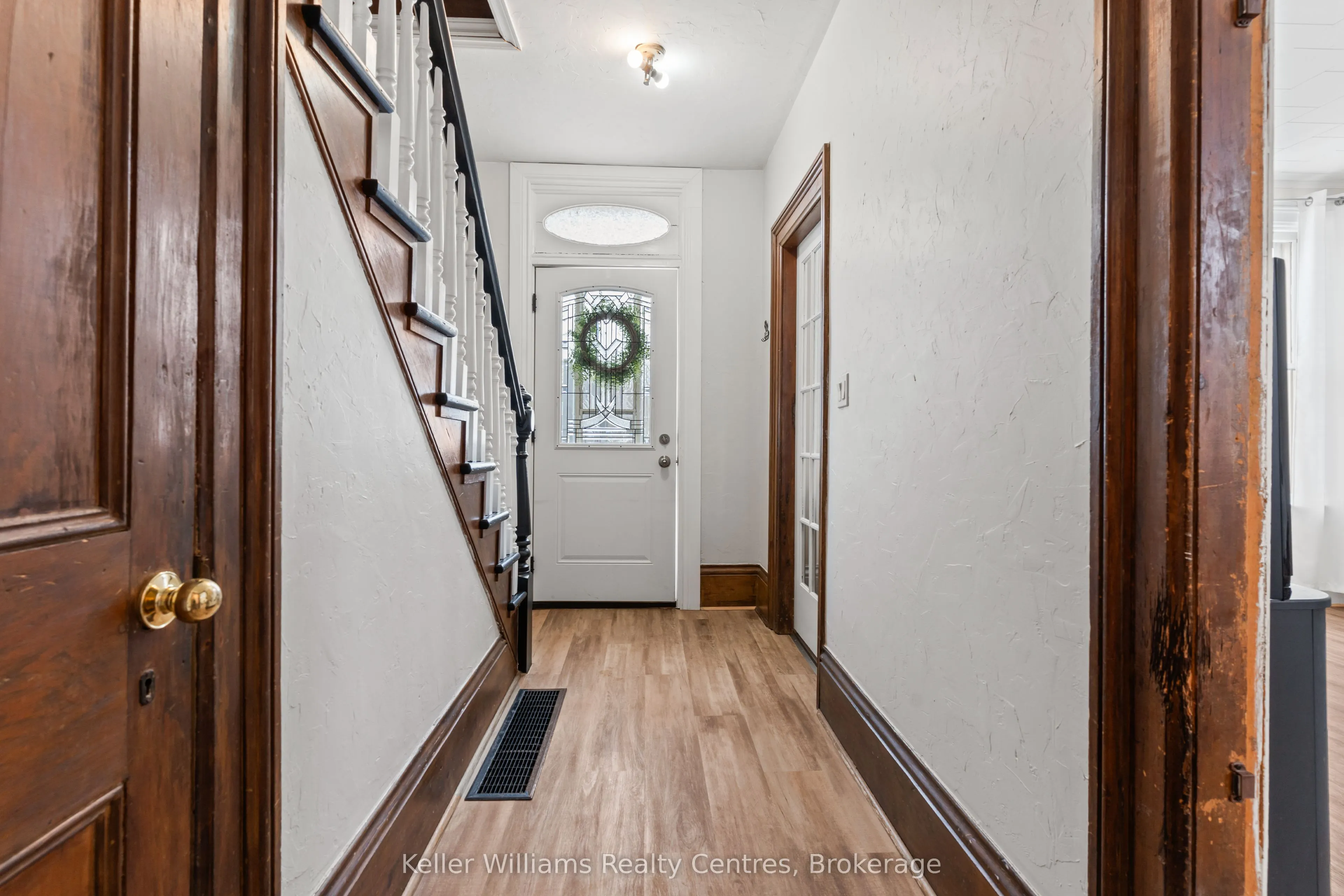 253 11th Street E