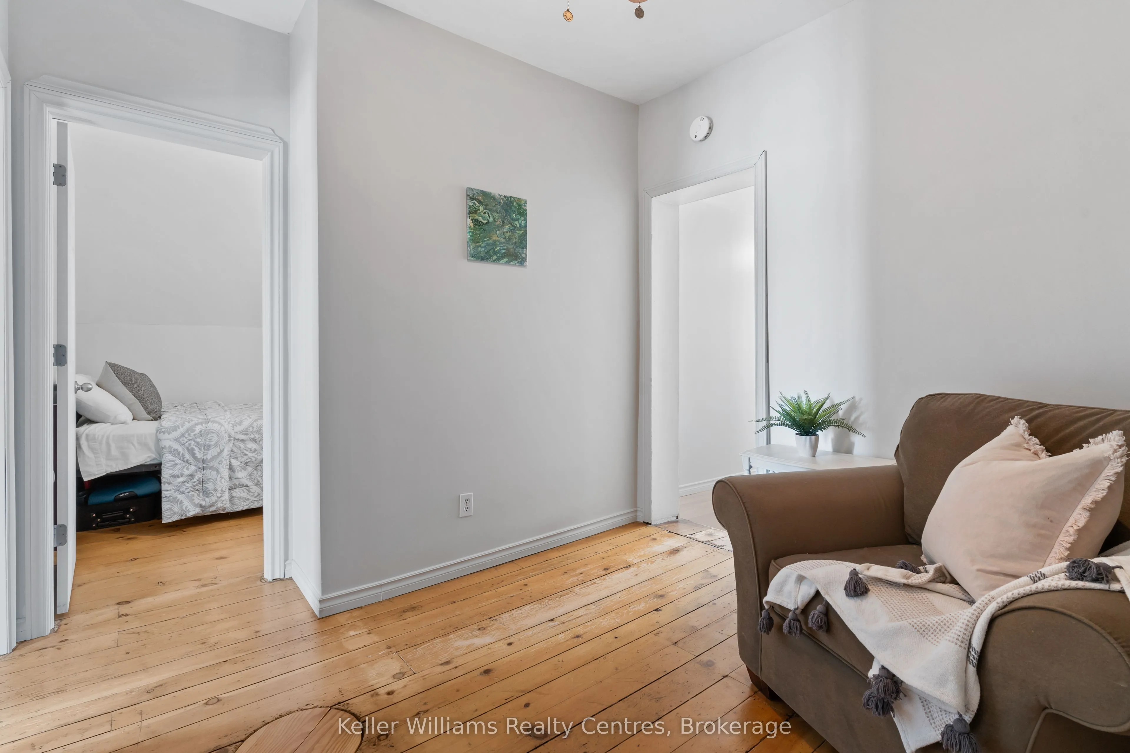 253 11th Street E