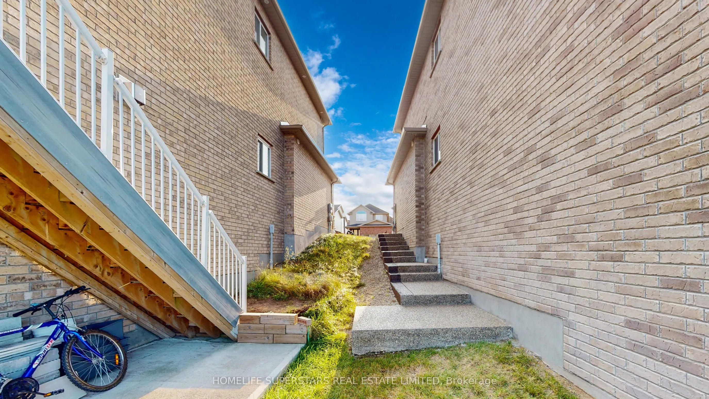 341 Rivertrail Avenue