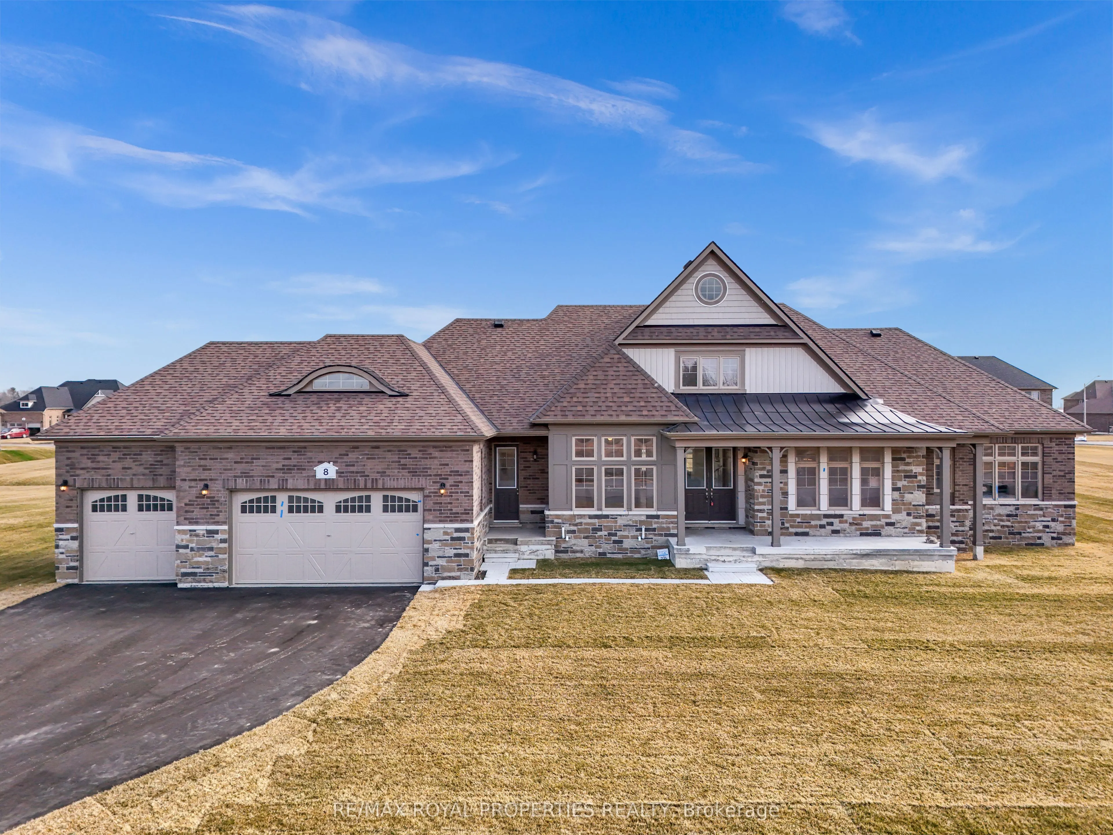 8 Skyvue Crescent
