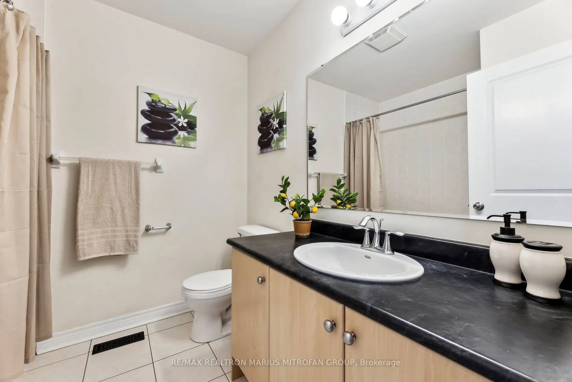 22 Fallingbrook Crescent
