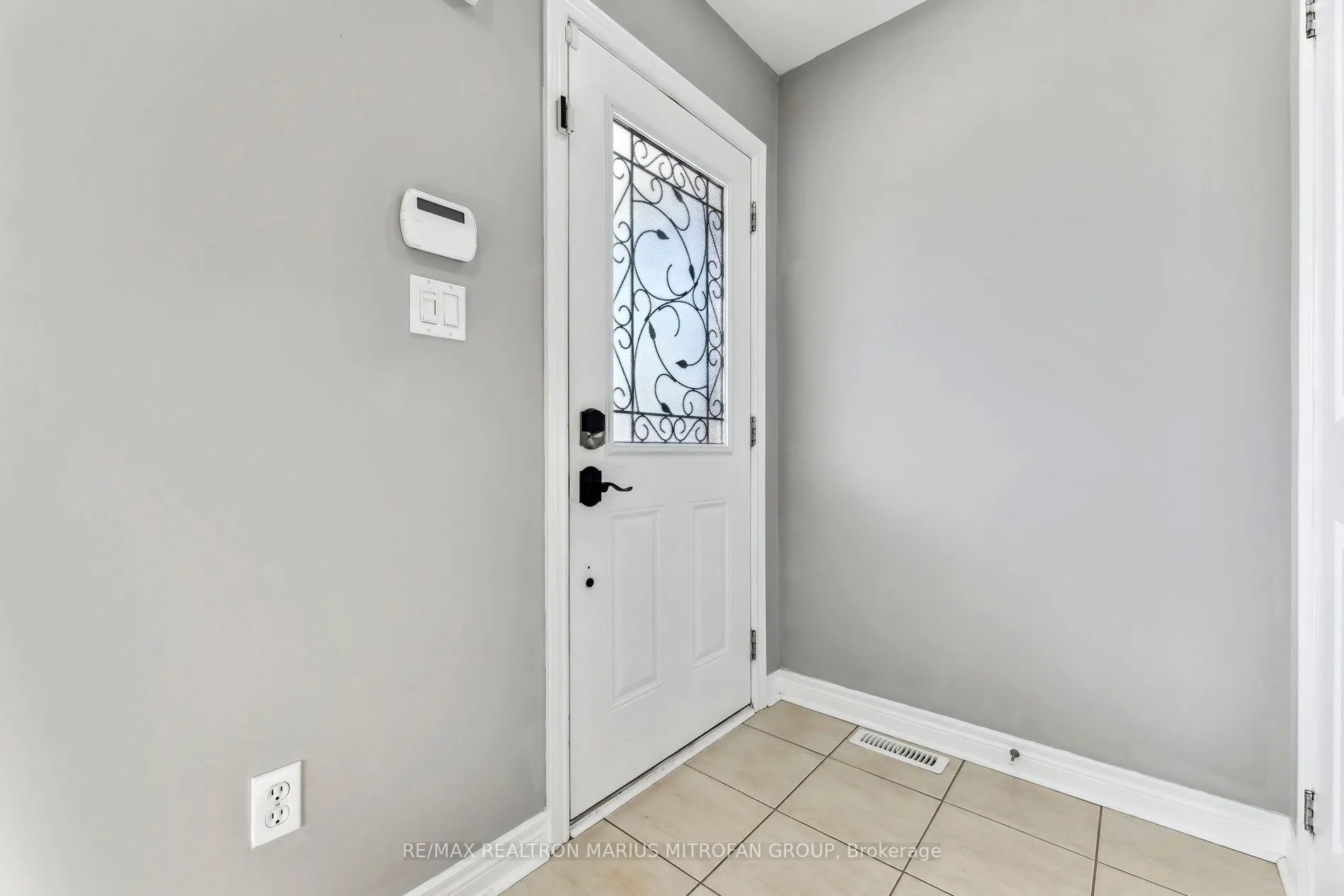 22 Fallingbrook Crescent