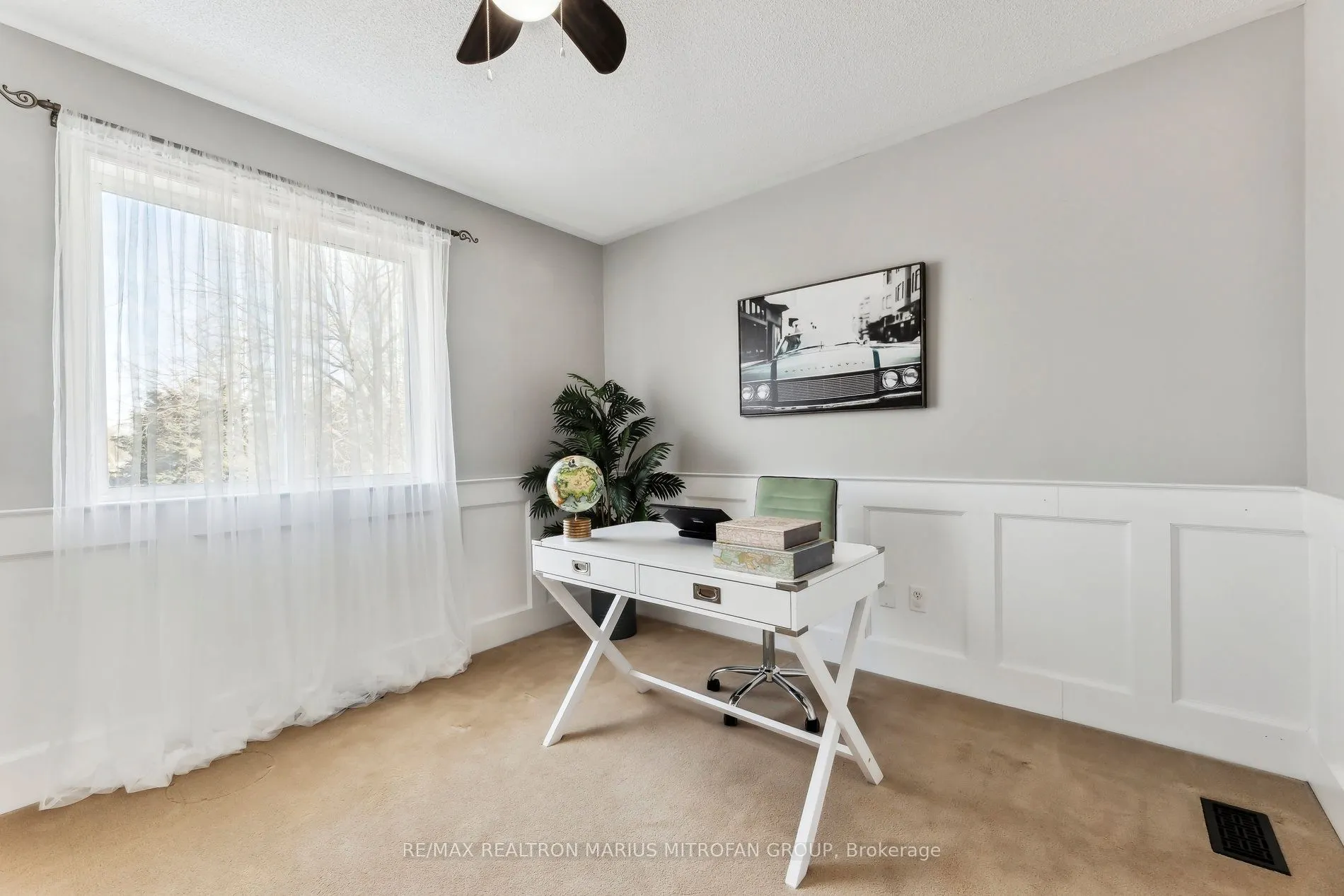 22 Fallingbrook Crescent