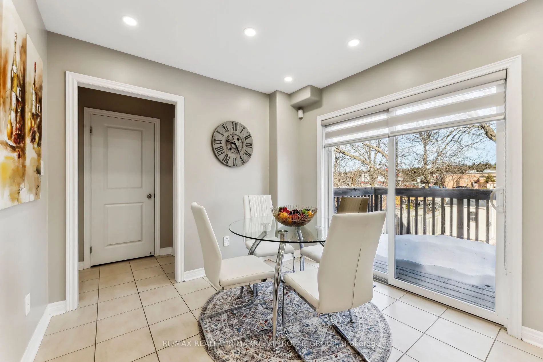 22 Fallingbrook Crescent
