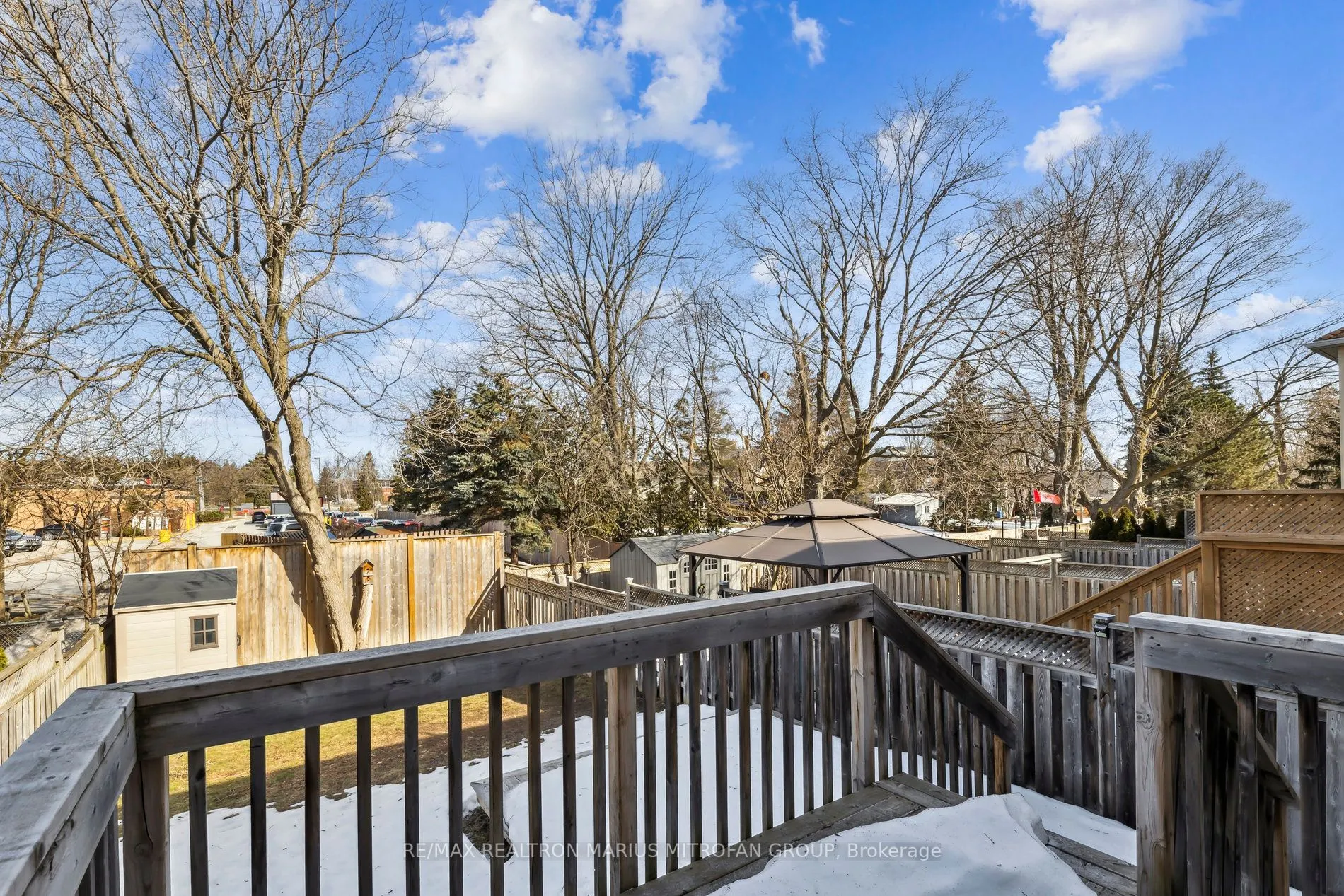 22 Fallingbrook Crescent